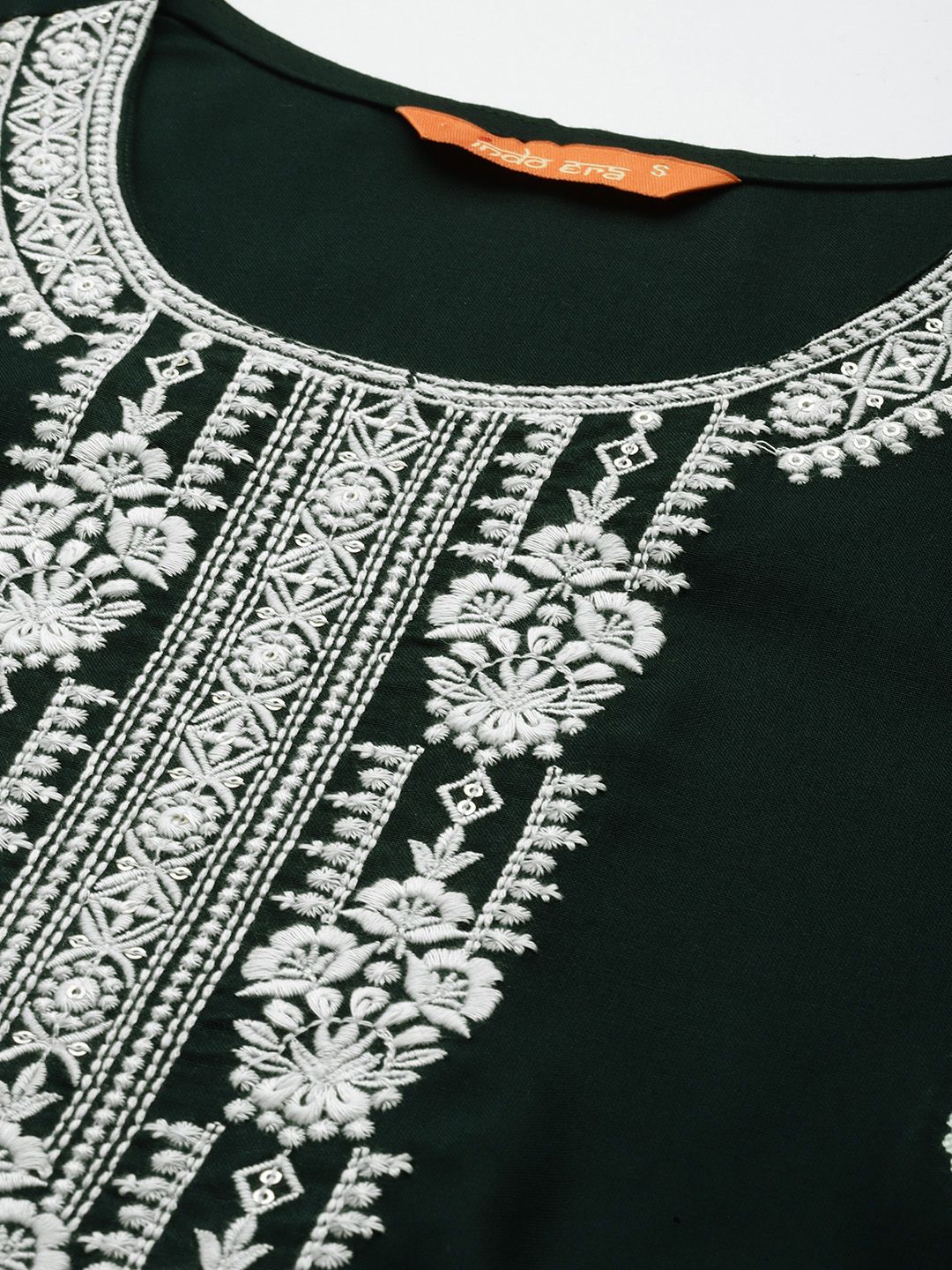 Indo era wanita motif etnik motif sulaman kerja kurta