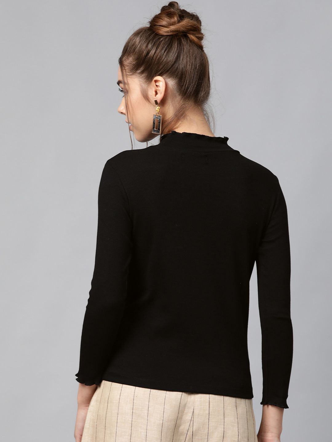 SASSAFRAS Black High Neck Cropped Top