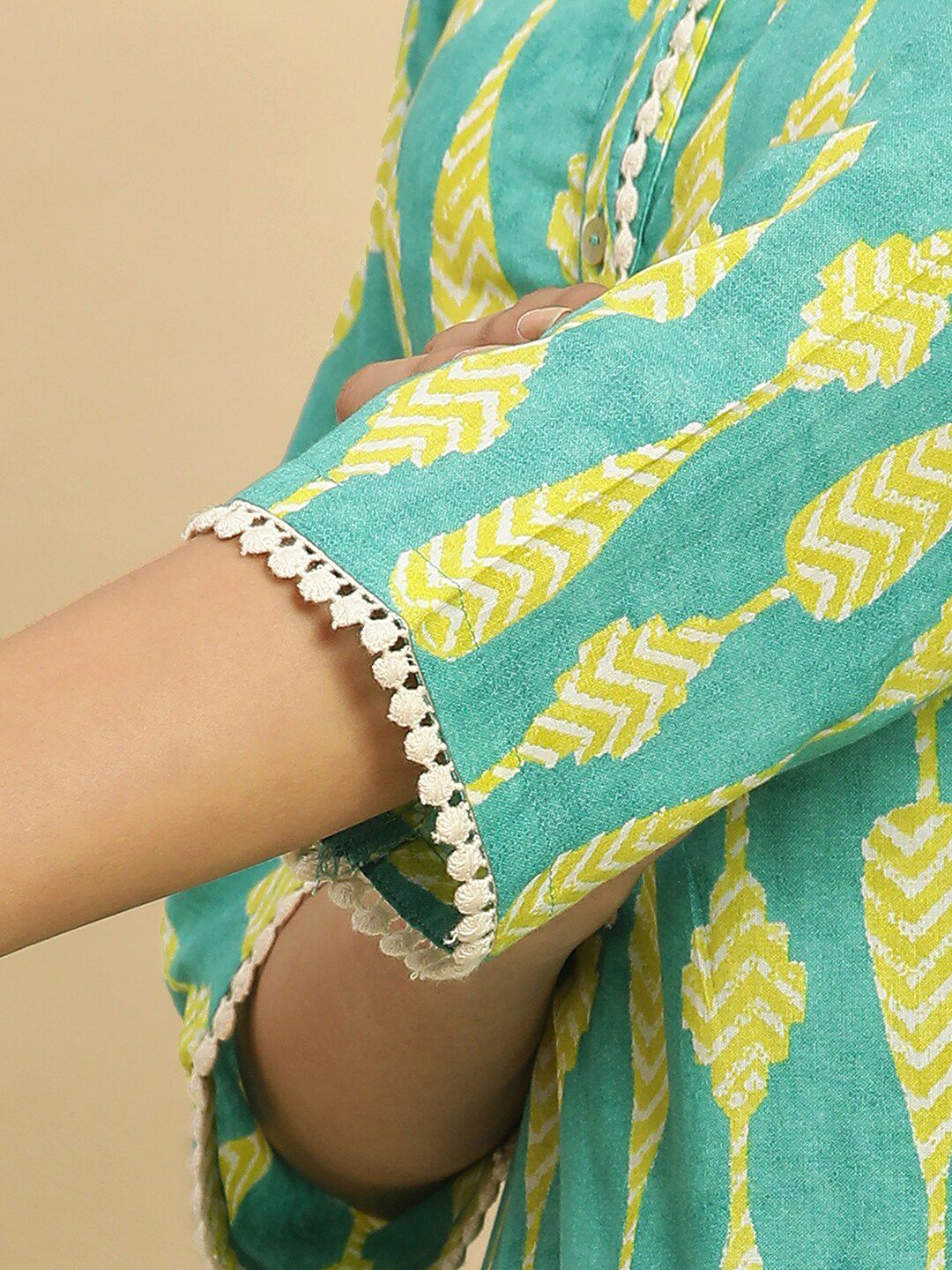 W Pure Cotton Round Neck Regular Sleeves Straight Kurta