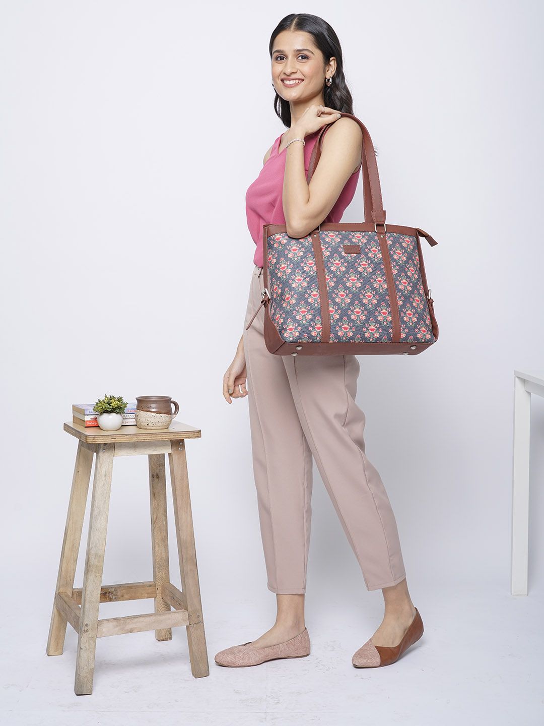 ZOUK Women Navy Blue & Brown Floral Laptop Structured Bag