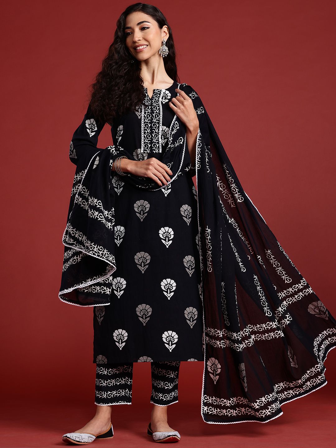 Indo Era Floral Printed Regular Pure Cotton Kurta With Trousers & Dupatta