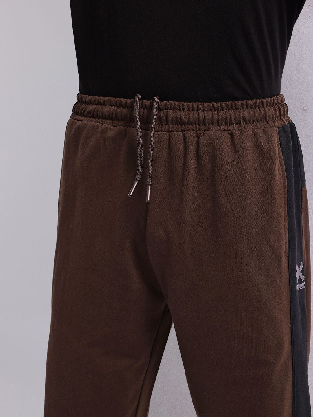 HRX by Hrithik Roshan Men Contrast Side Panel Lifestyle Track Pants