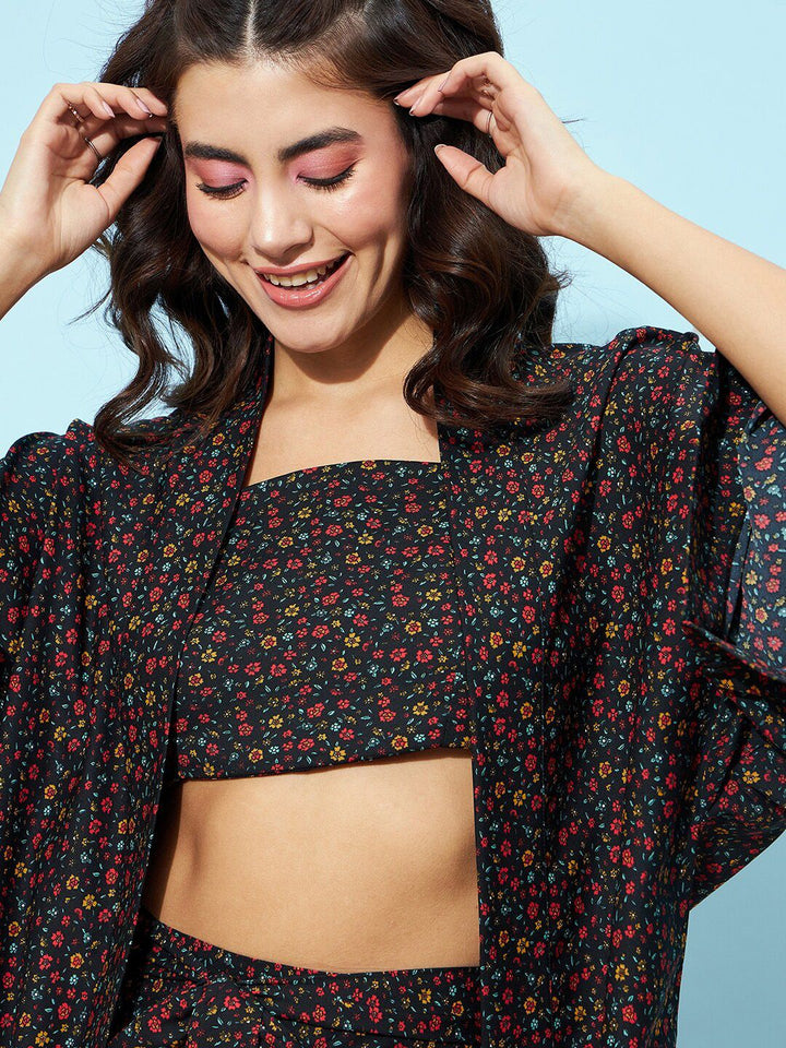 Berrylush Black Printed Top & Shorts With Shrug