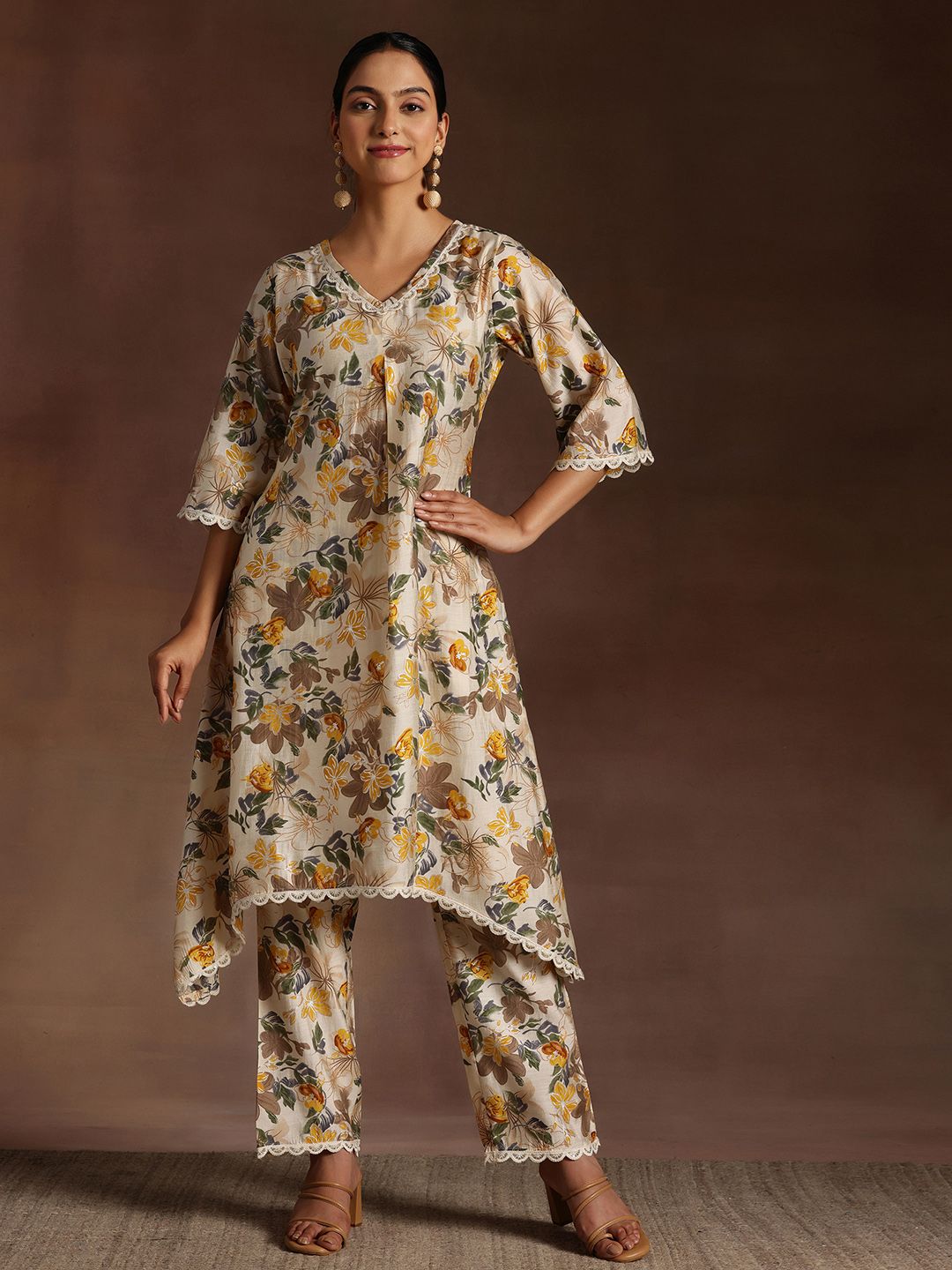 Libas Floral Printed Kurta With Trouser