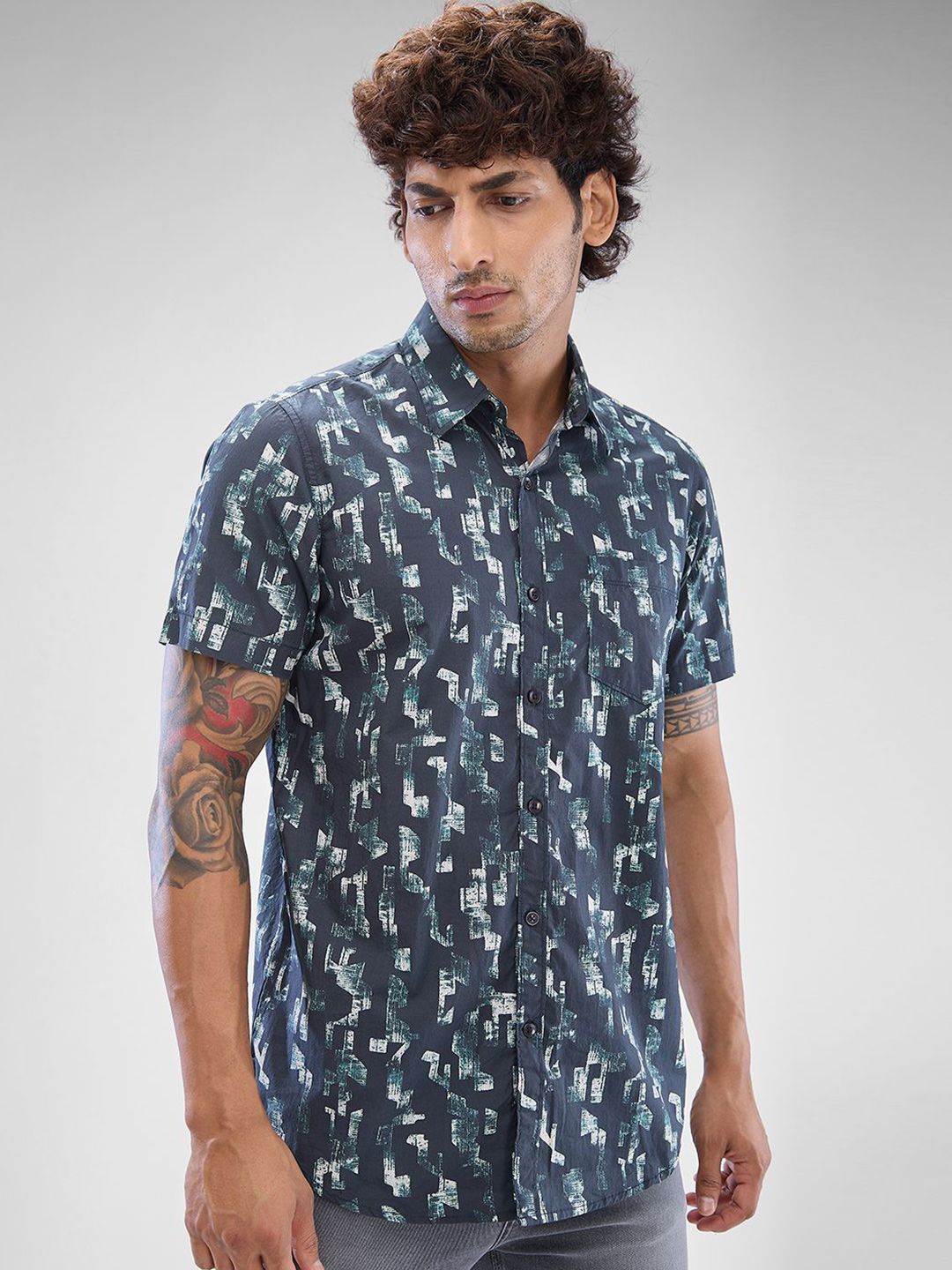 SPYKAR Men Abstract Printed Slim Fit Casual Shirt