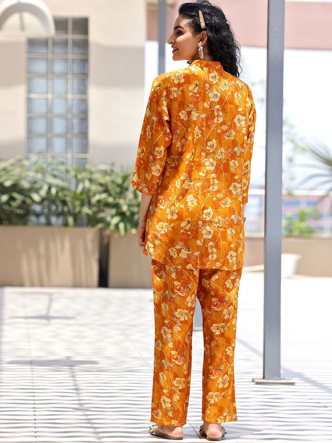 Libas Floral Printed Shirt Collar Three-Quarter Sleeves Tunic ,Trousers