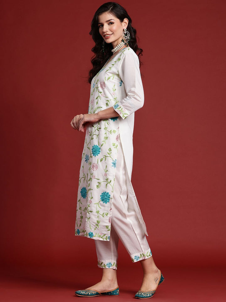Indo Era Women Floral Embroidered Thread Work Kurta With Trousers & Dupatta
