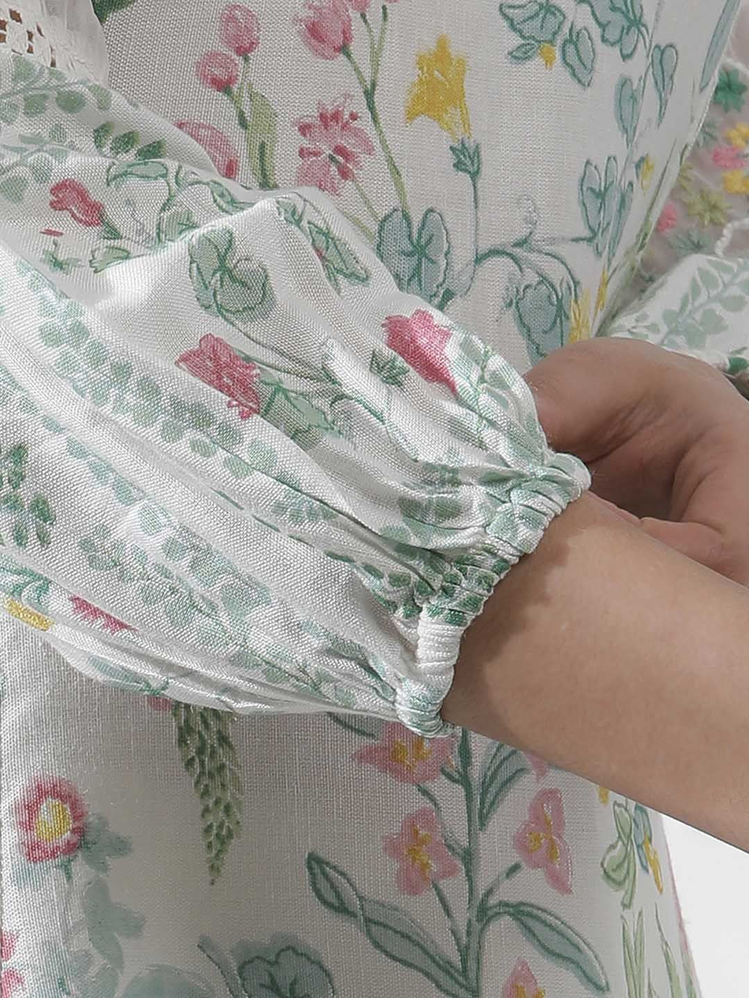 W Floral Printed Keyhole Neck Puff Sleeves A-Line Kurta