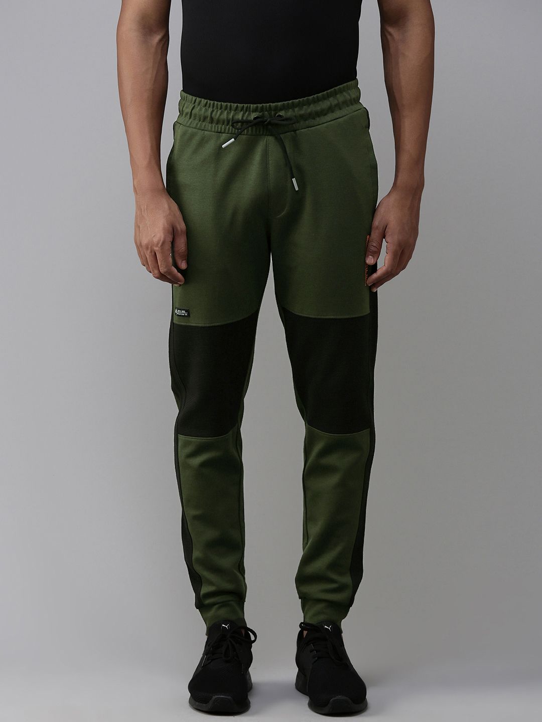 SPYKAR Men Colourblocked Slim Fit Mid-Rise Regular Joggers