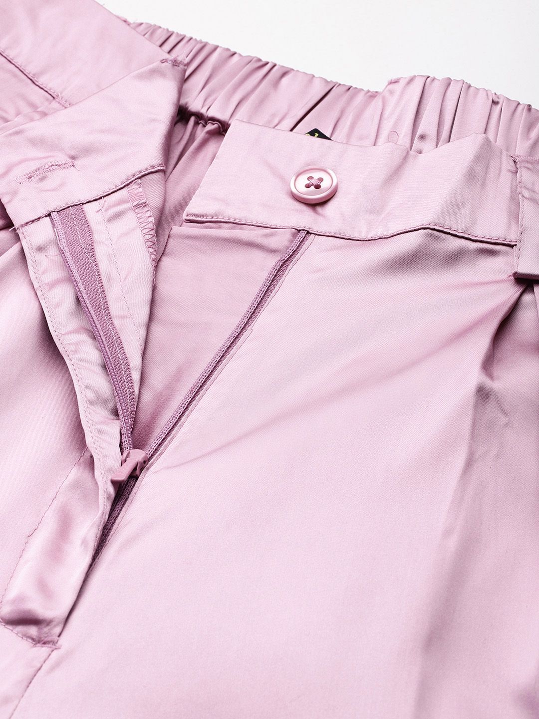 DressBerry Women Satin Finish Cargo Style Pleated Trousers