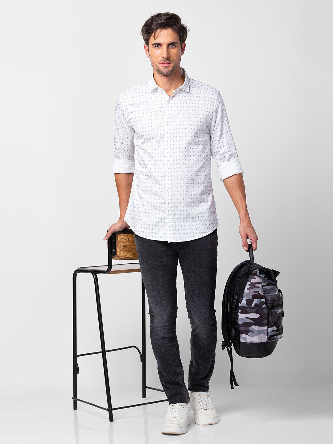 SPYKAR Men Cotton Slim Fit Printed Casual Shirt