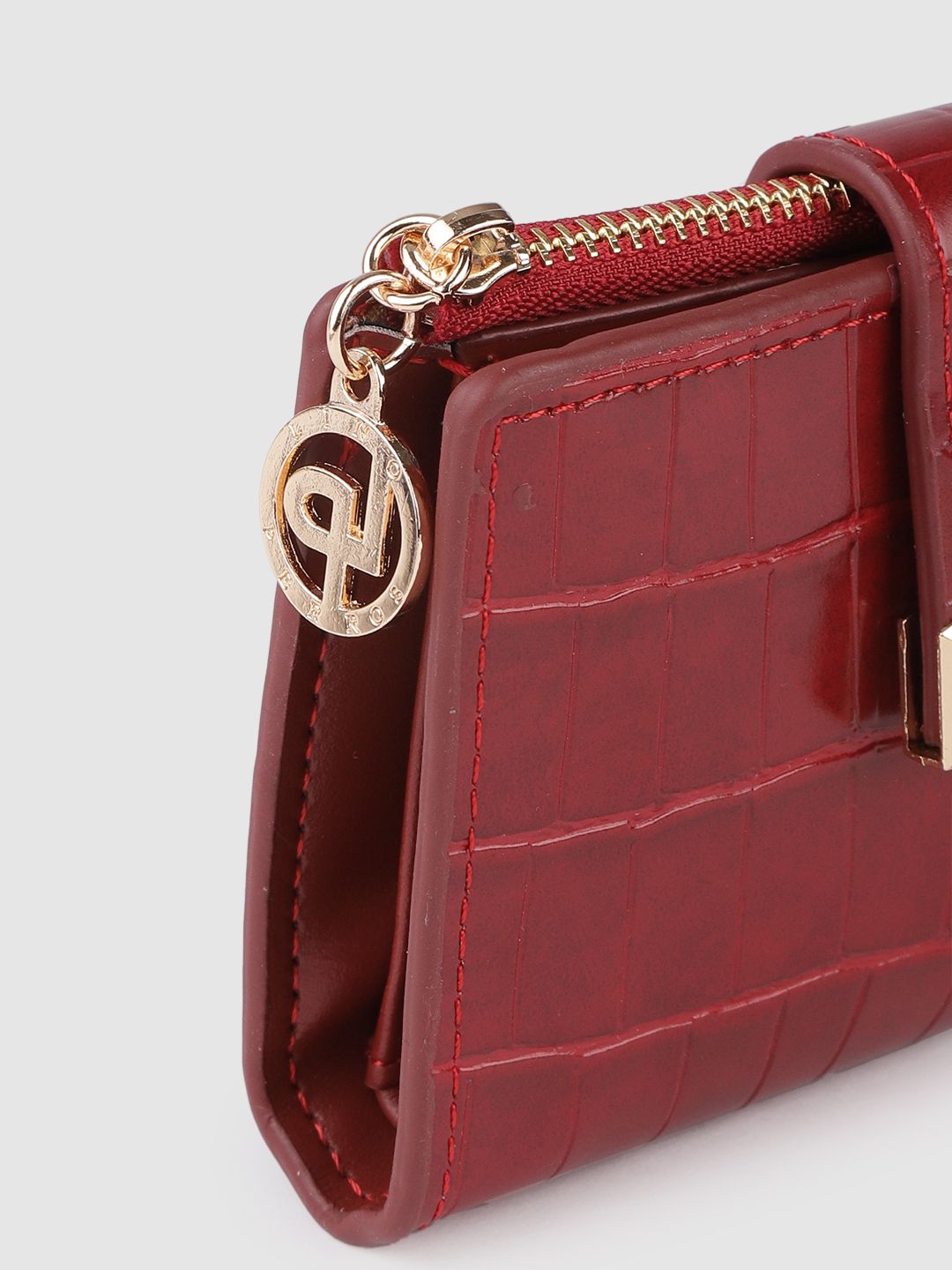 Lino Perros Women Red Animal Printed PU Zip Around Wallet