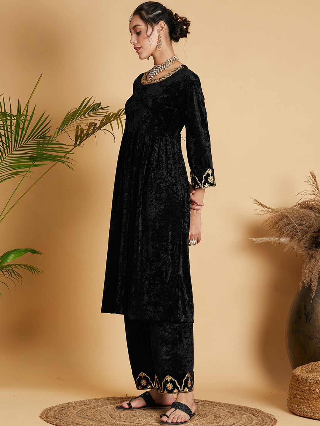 Shae by SASSAFRAS Black Empire Gotta Patti Velvet Kurta with Palazzos