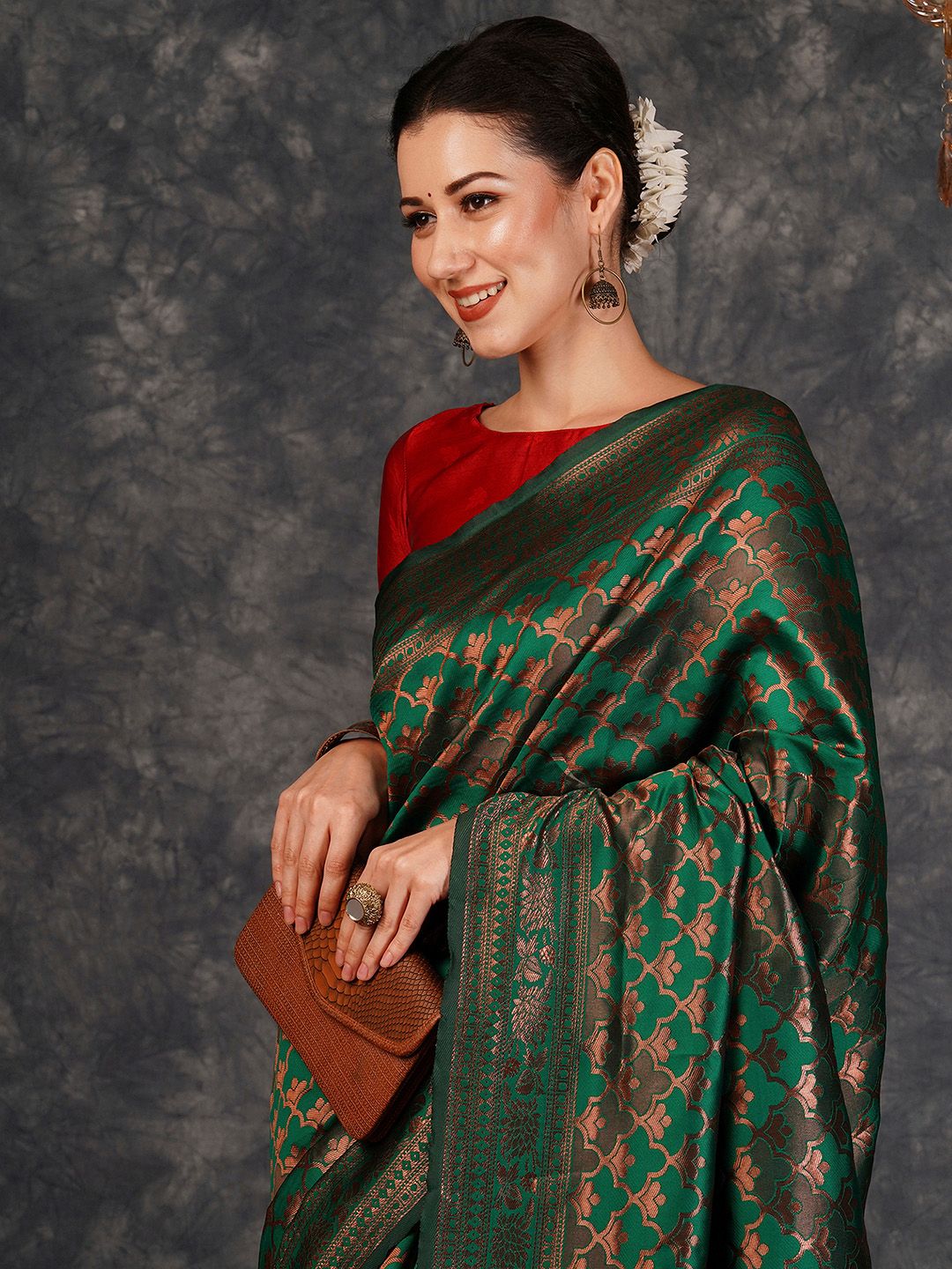 KALINI Ethnic Motifs Woven Design Zari Banarasi Saree