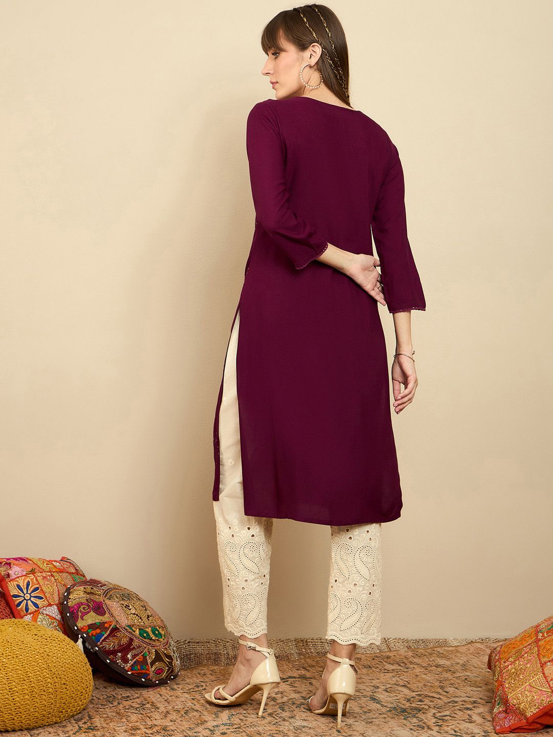 Indo Era Ethnic Motifs Embroidered Tie-Up Neck Thread Work Straight Kurta