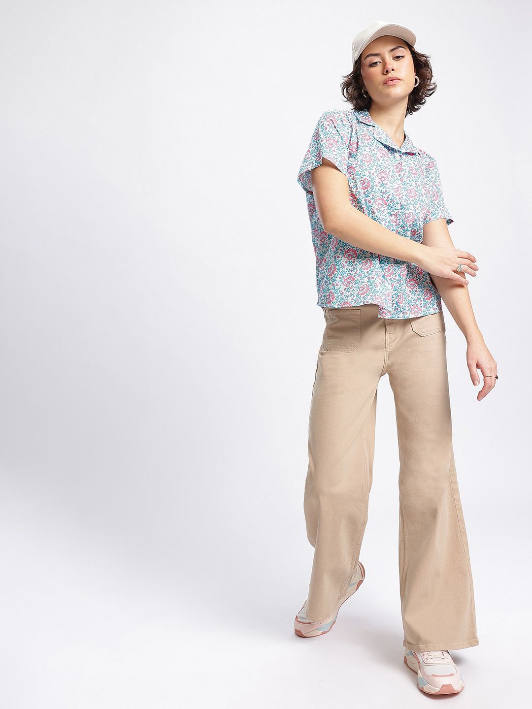 DressBerry Garden Vibes Floral Print Shirt