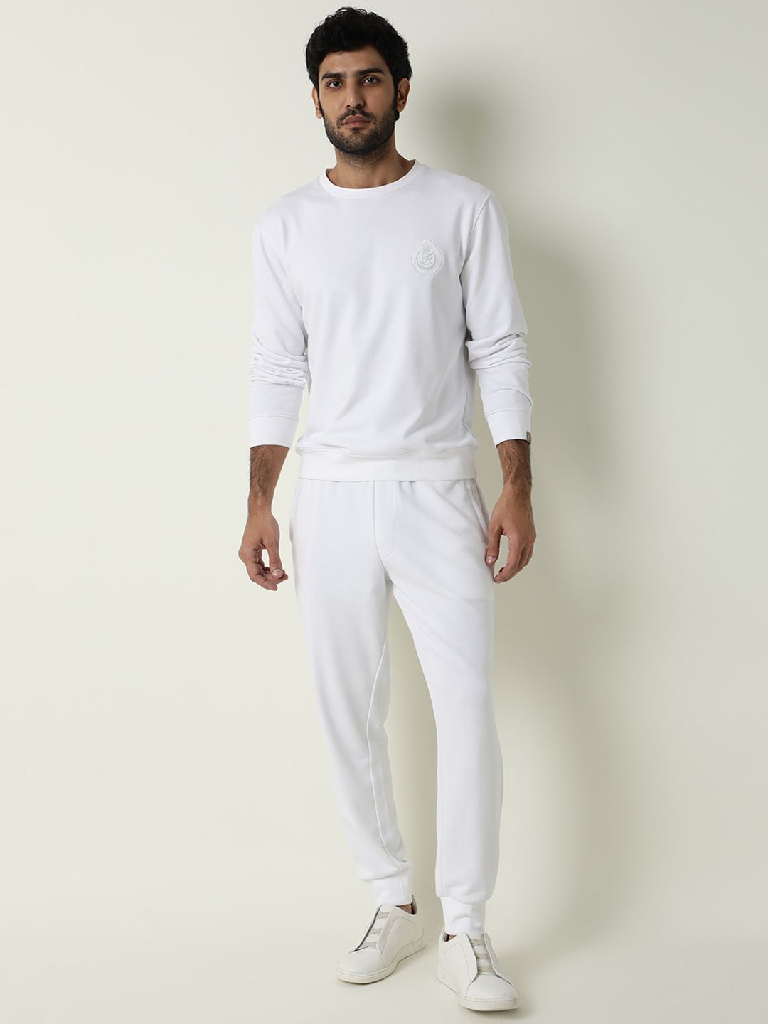 RARE RABBIT Men Smog Slim Fit Solid Sweatshirt