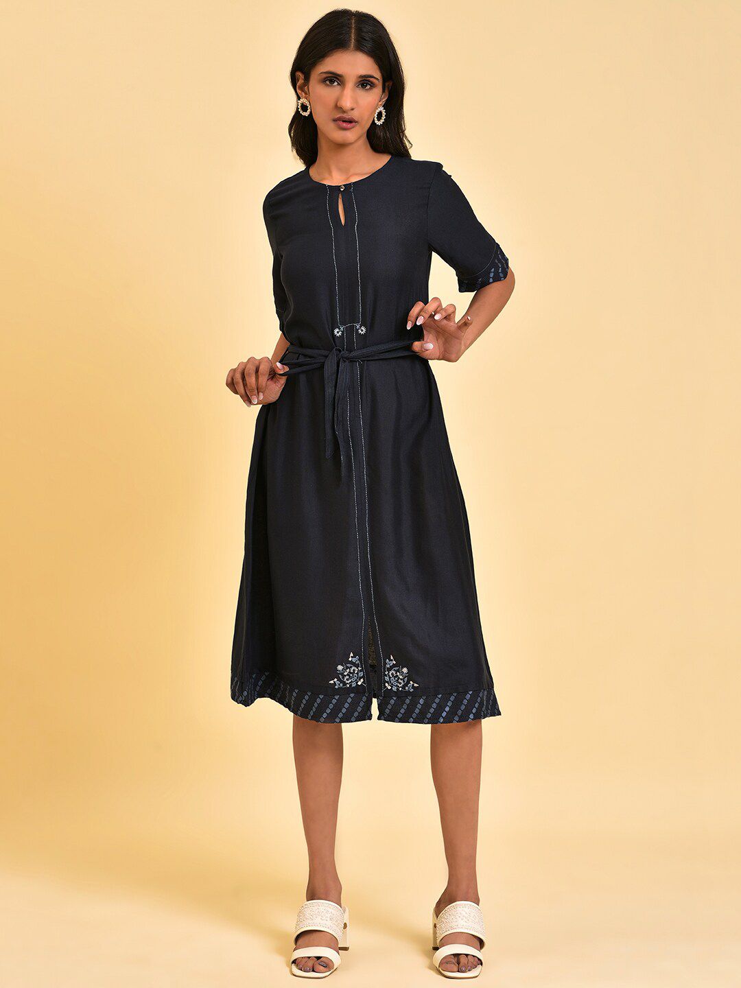 W Keyhole Neck Embroidered Detail A-Line Dress