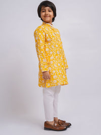 VASTRAMAY Boys Floral Printed Regular Pure Cotton Kurta with Pyjamas