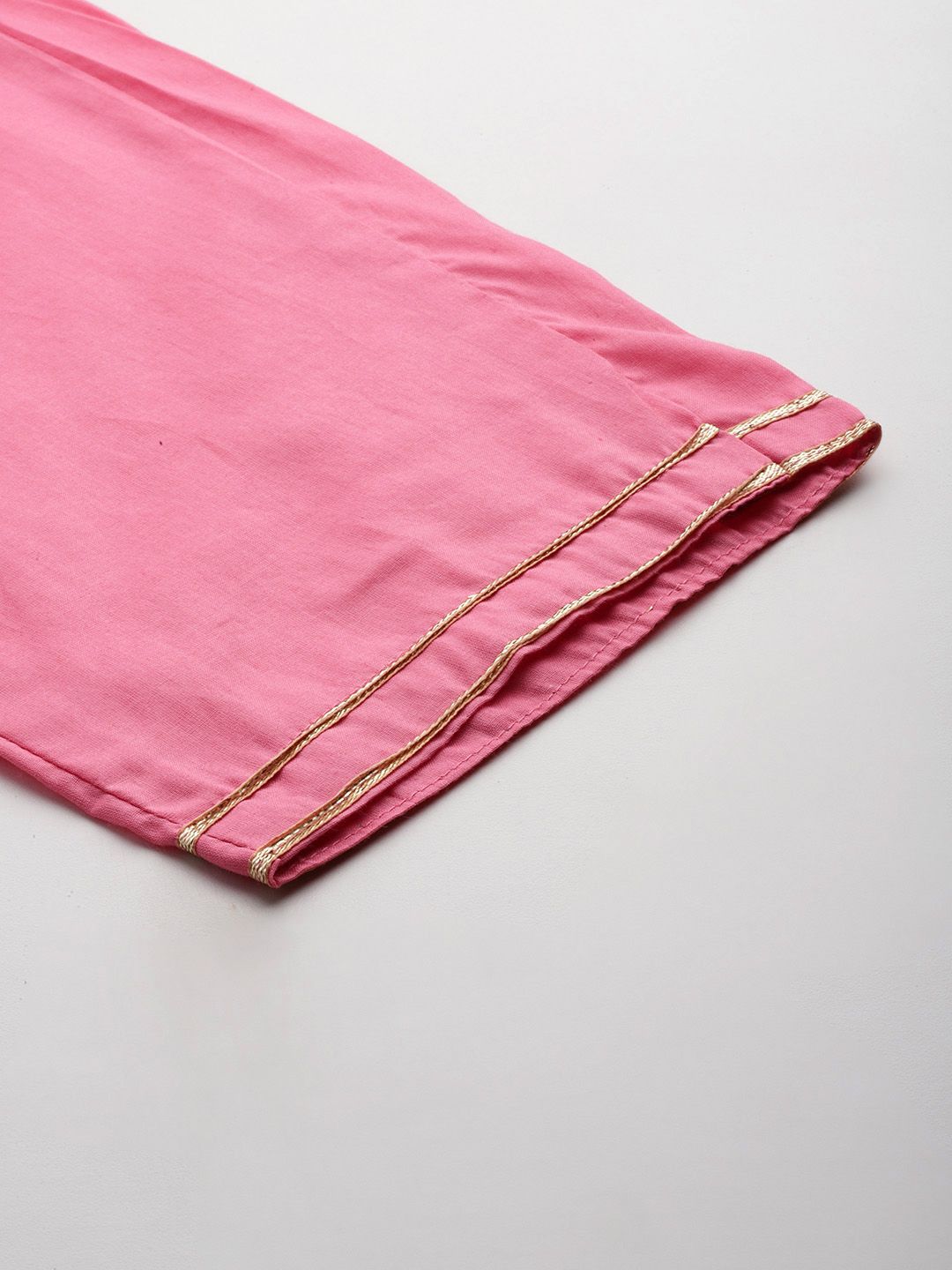 Indo Era Floral Printed Empire Gotta Patti Pure Cotton Kurta With Trousers