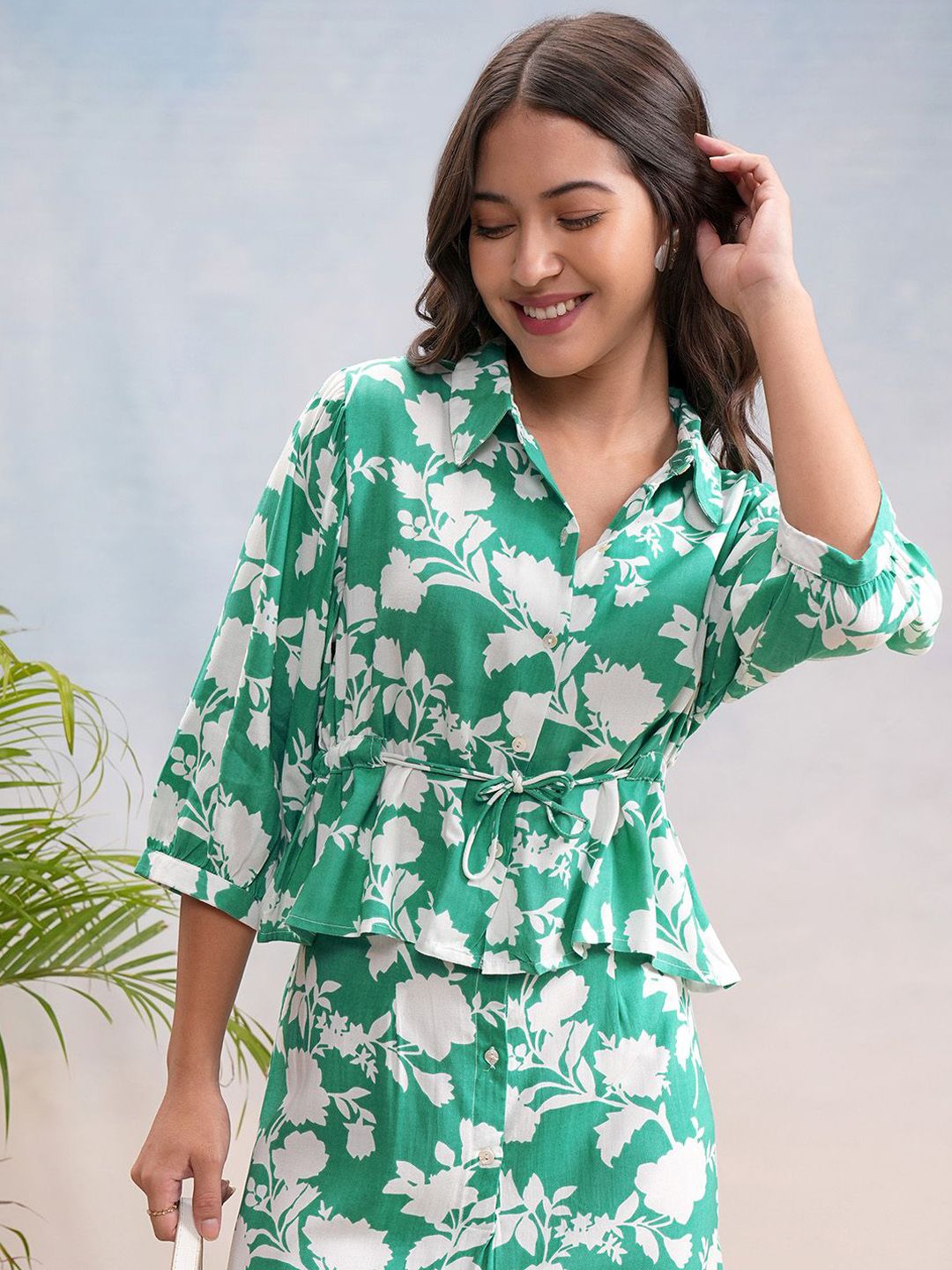 Vishudh Green & White Shirt Collar Printed Top & Skirt