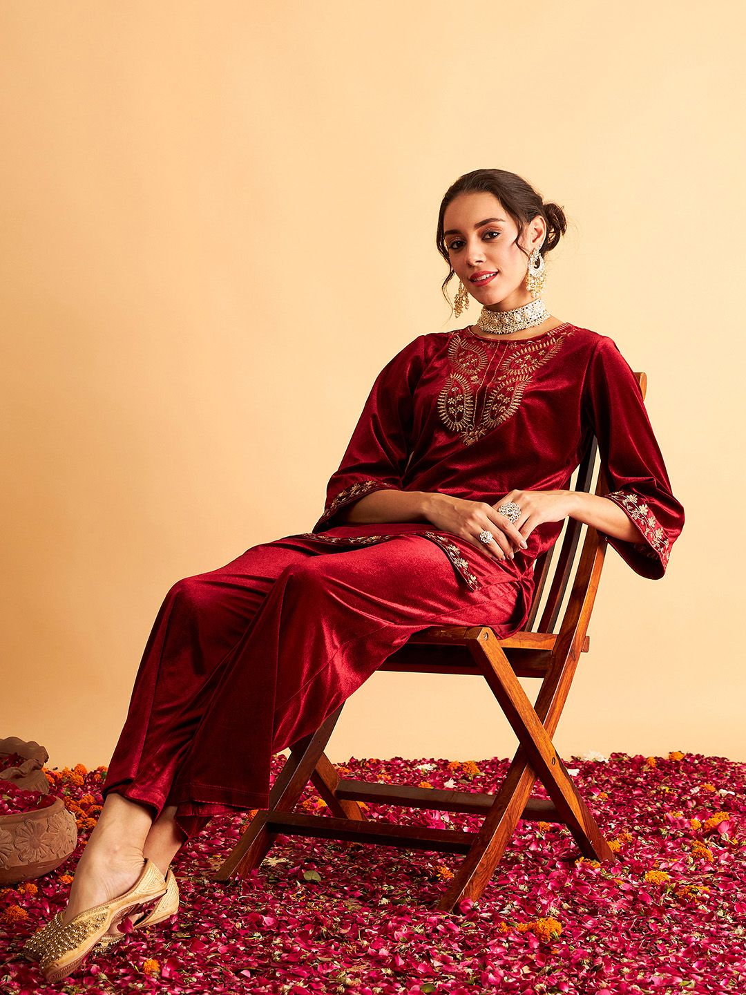 Shae by SASSAFRAS Maroon & Gold-Toned Ethnic Motifs Embroidered Velvet Kurti