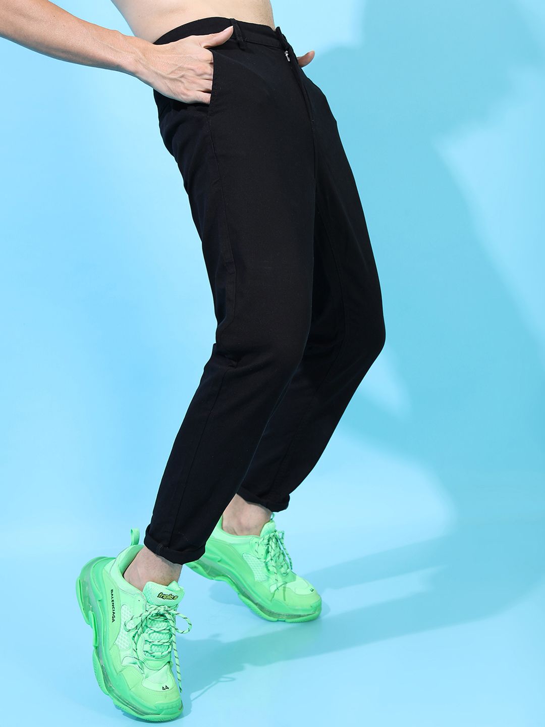 HIGHLANDER Men Black Tapered Fit Chinos