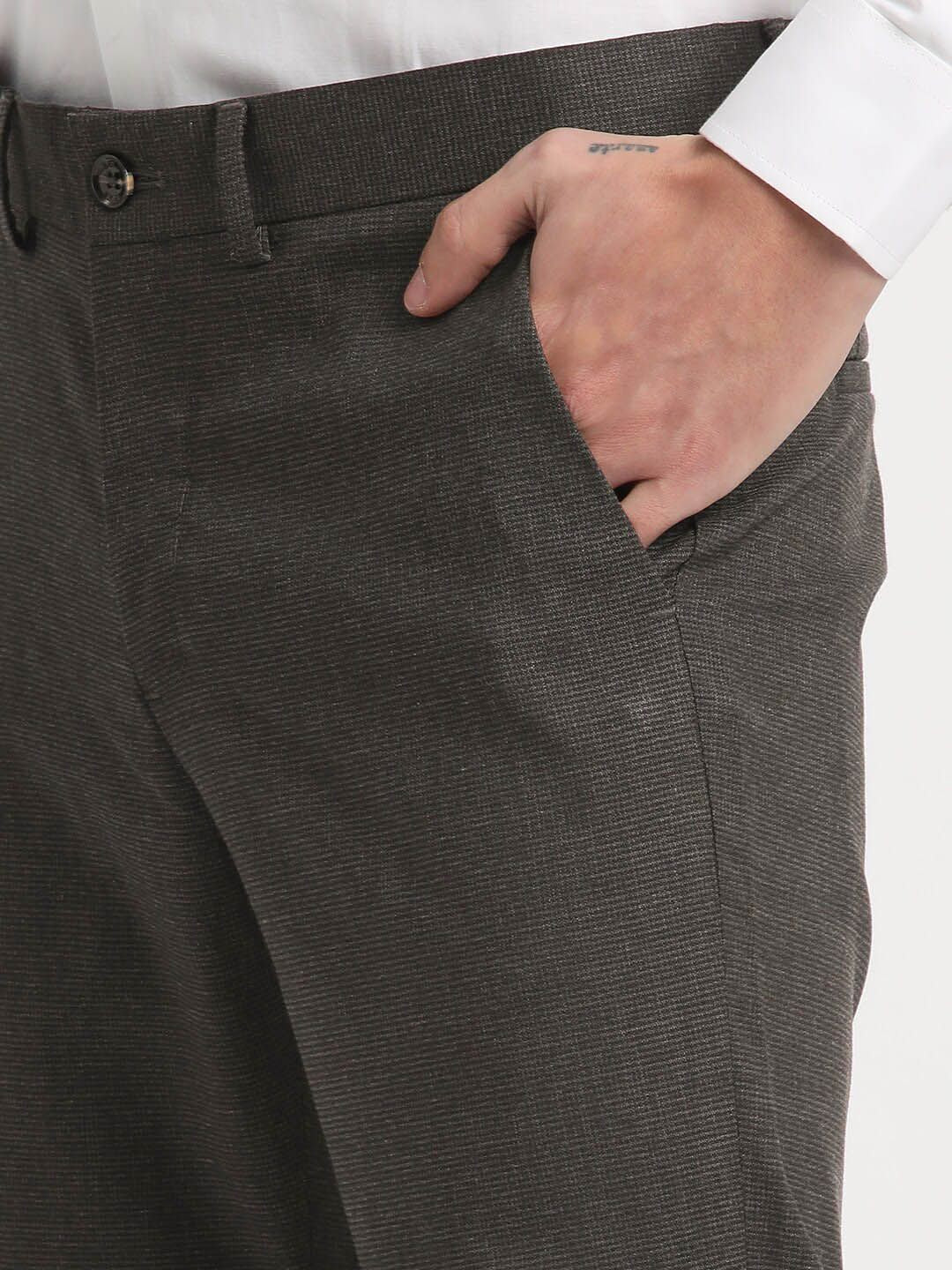 THE BEAR HOUSE Men Solid Tapered Fit Mid-Rise Formal Trousers