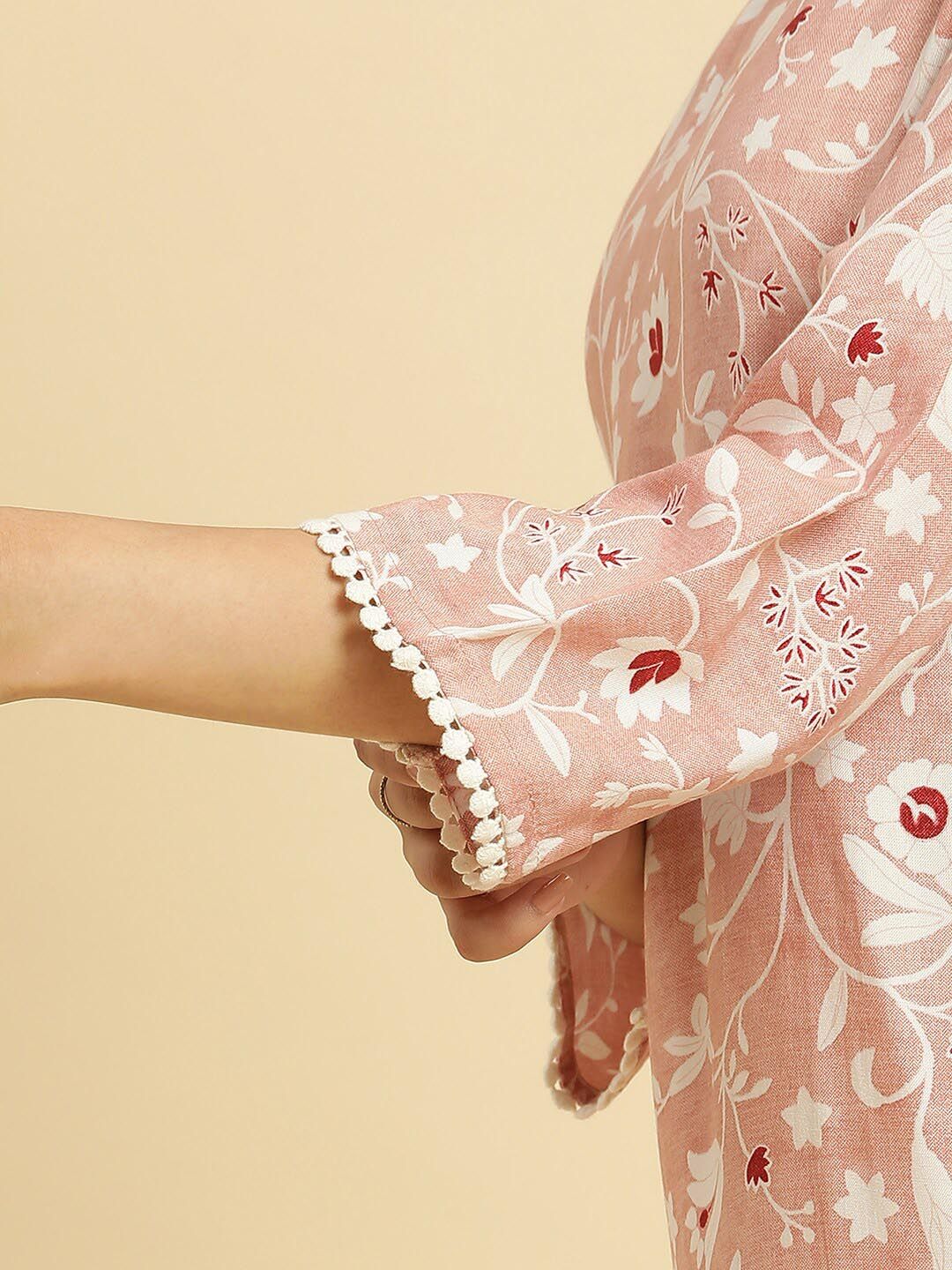 W Floral Printed Straight Kurta