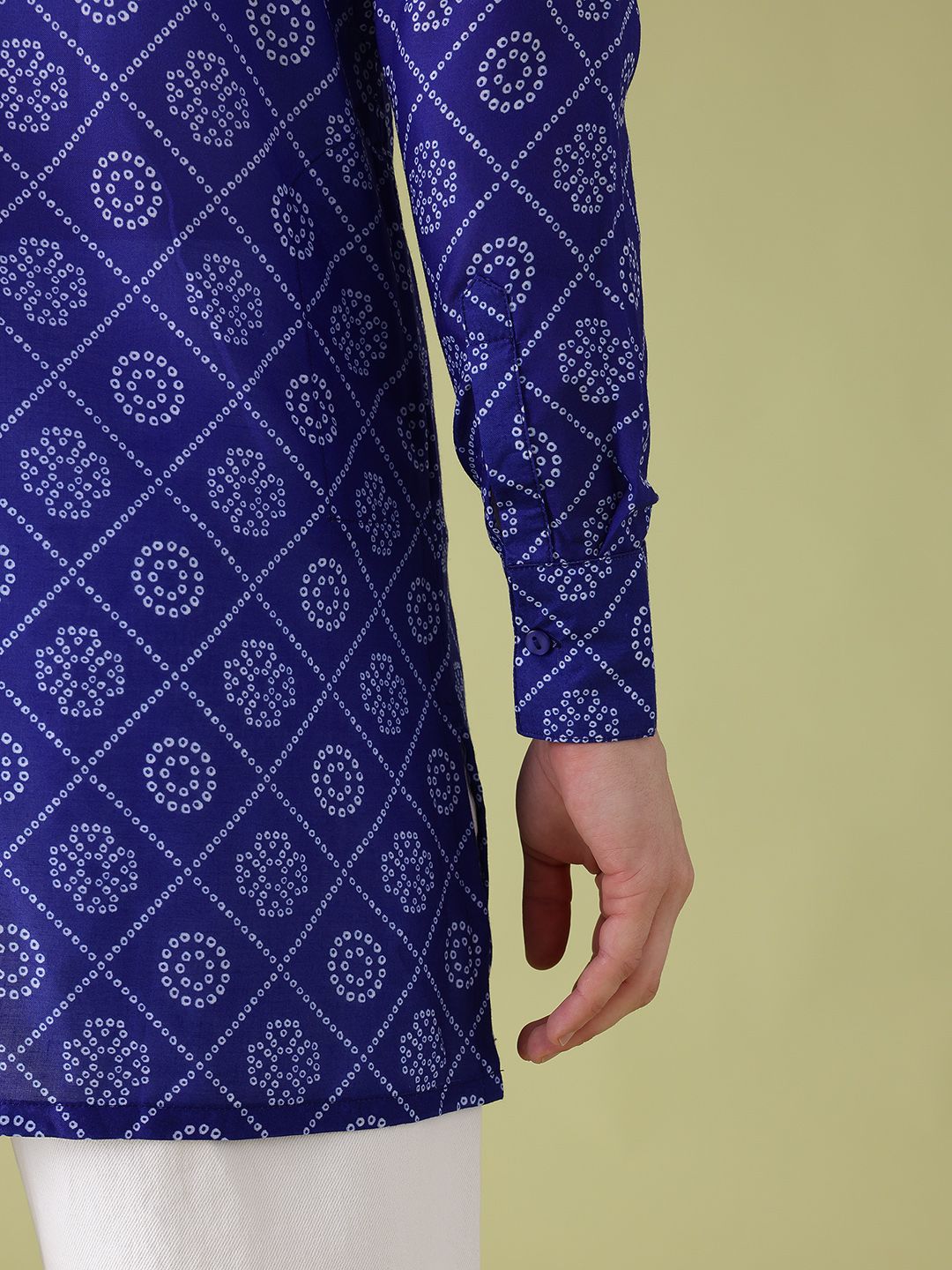 Anouk Mandarin Collar Bandhani Printed Kurta