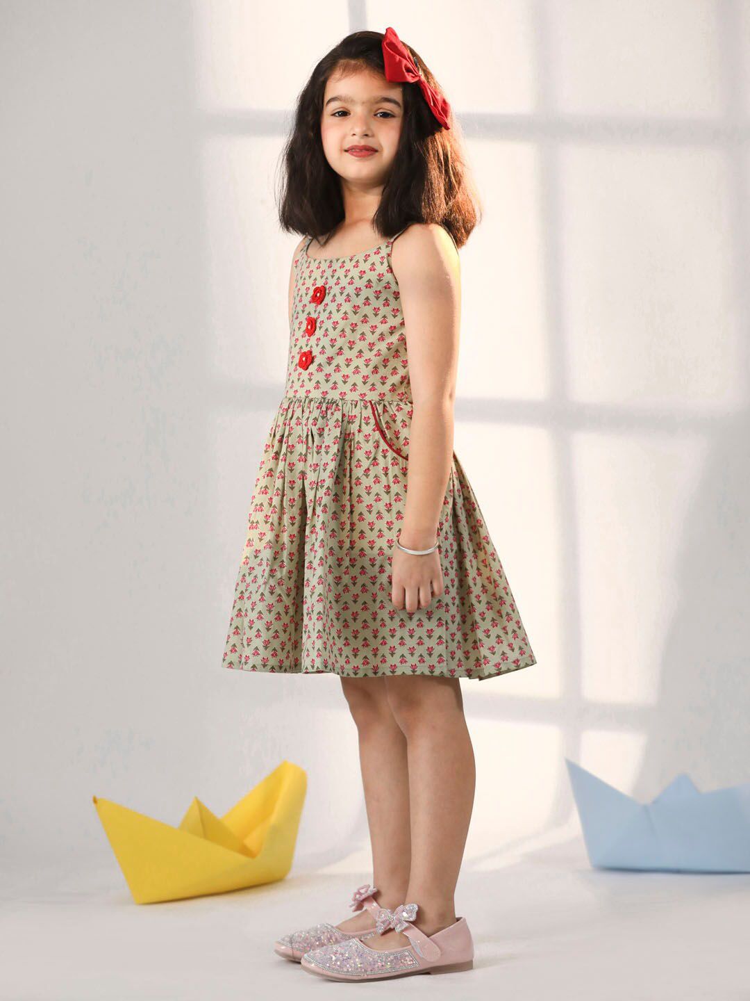 VASTRAMAY Girls Floral Printed Shoulder Straps Gathered Detail Cotton Fit & Flare Dress