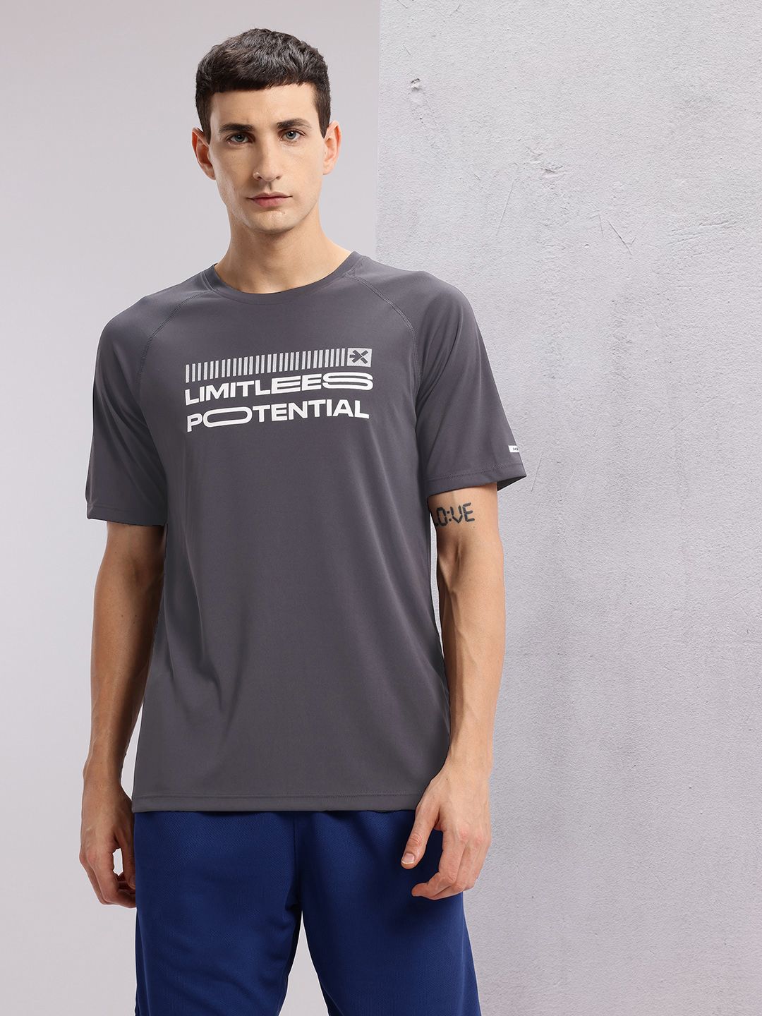 HRX by Hrithik Roshan Typography Print Raglan Sleeves Training T-shirt