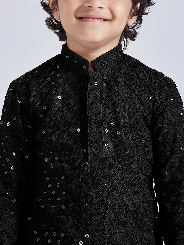 VASTRAMAY Boys Embroidered Regular Sequinned Kurta with Pyjamas