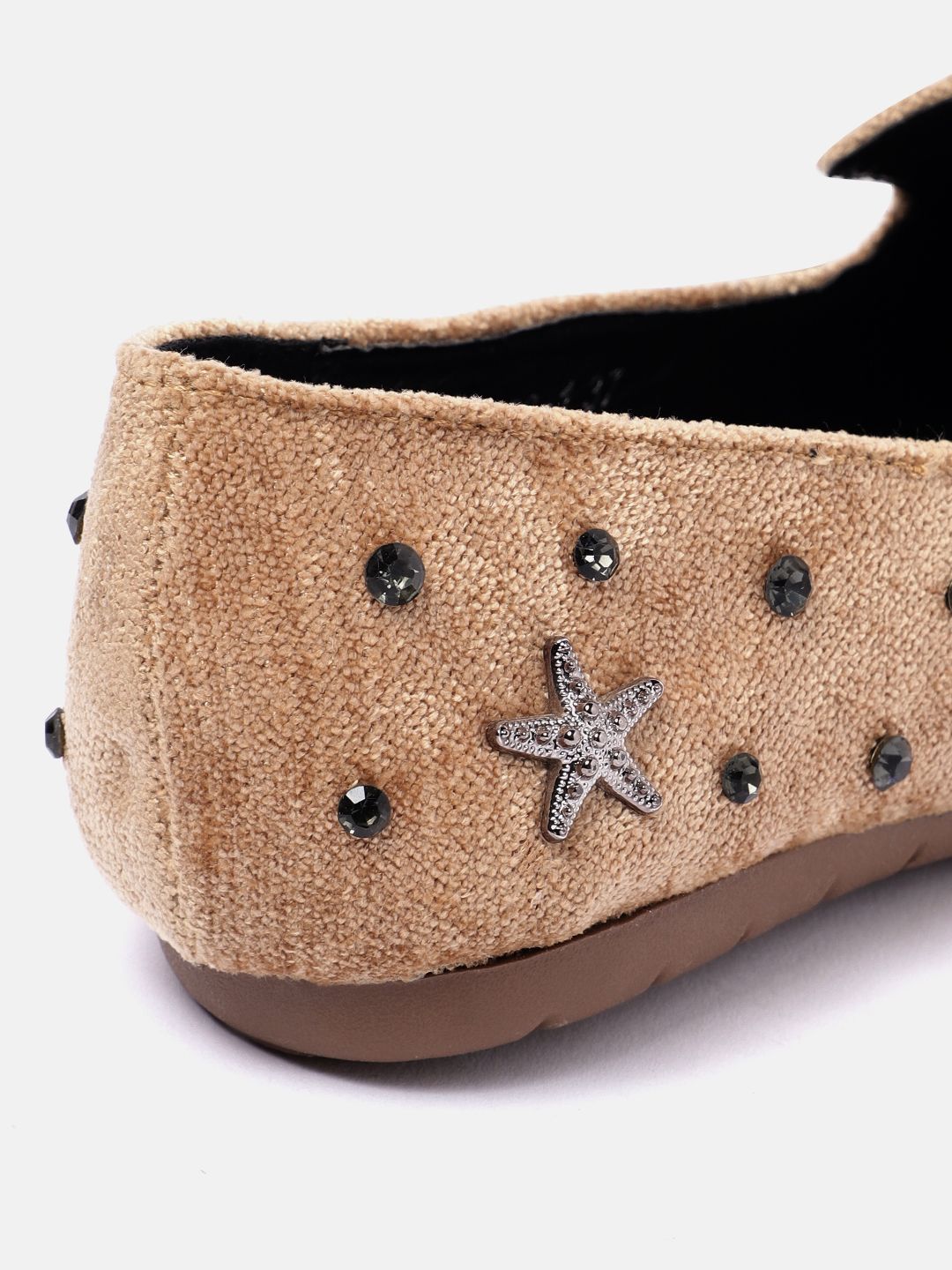 DressBerry Women Western Embellished Slip-On Shoes