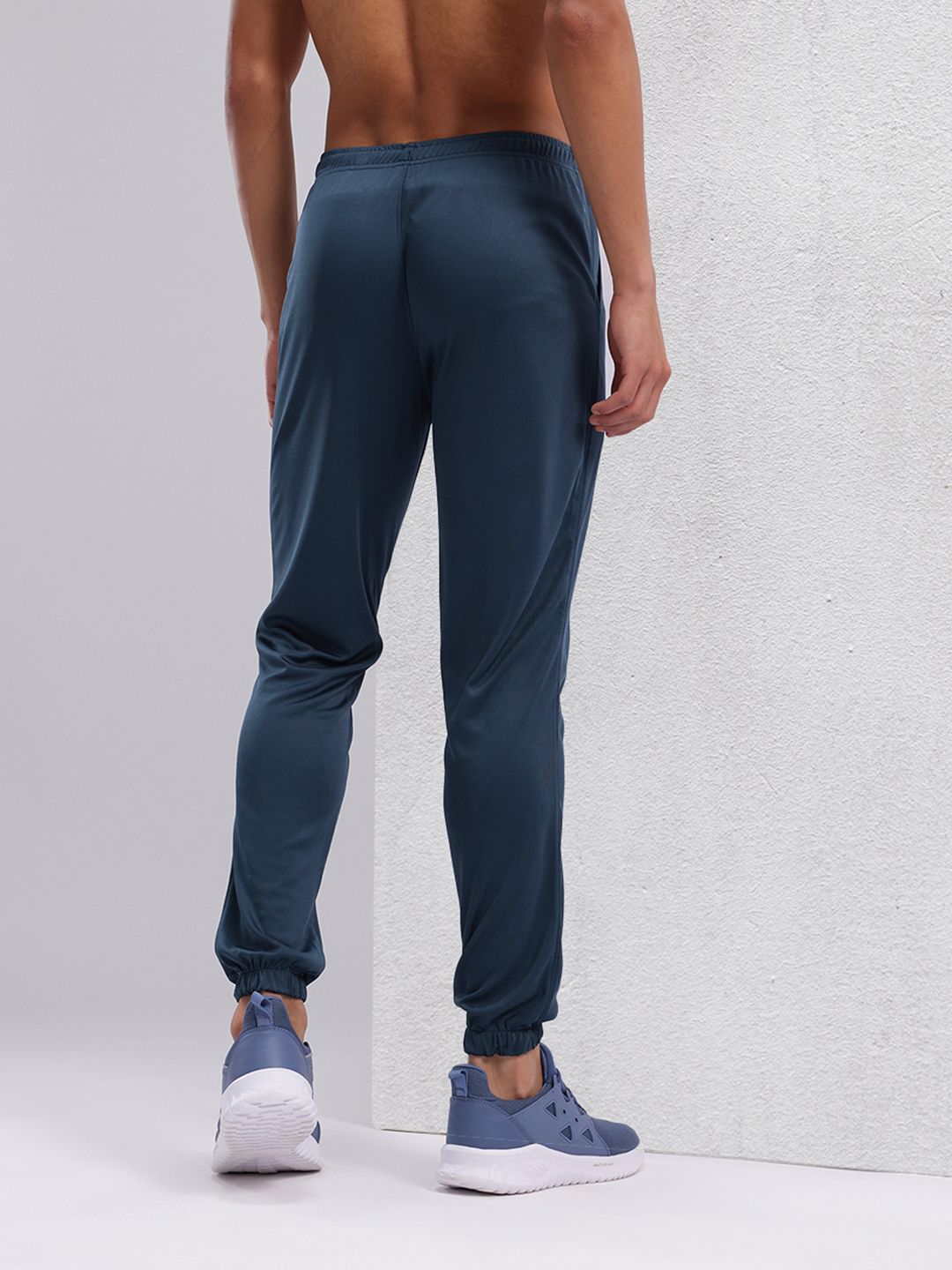 HRX by Hrithik Roshan Men Typography Print Rapid-Dry Training Joggers