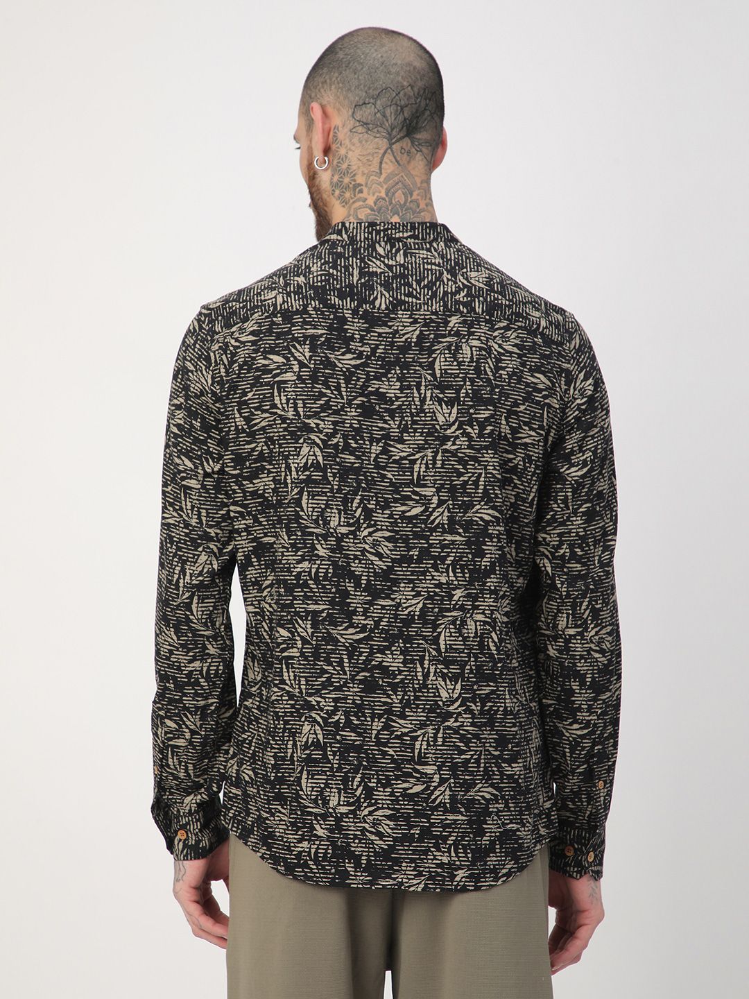 VASTRADO Leafy Printed Mandarin Collar Straight Kurta