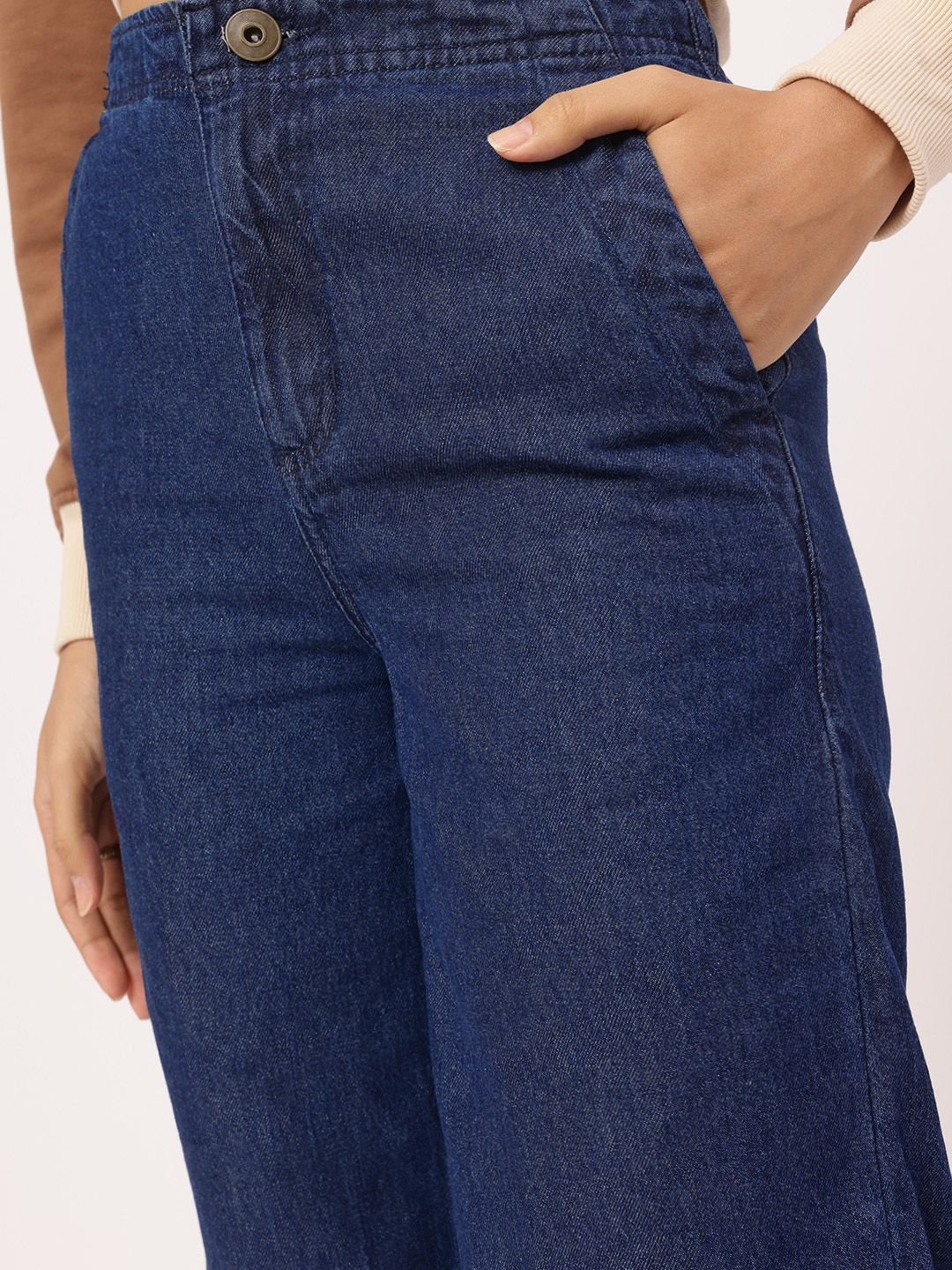 DressBerry Women High-Rise Shorts