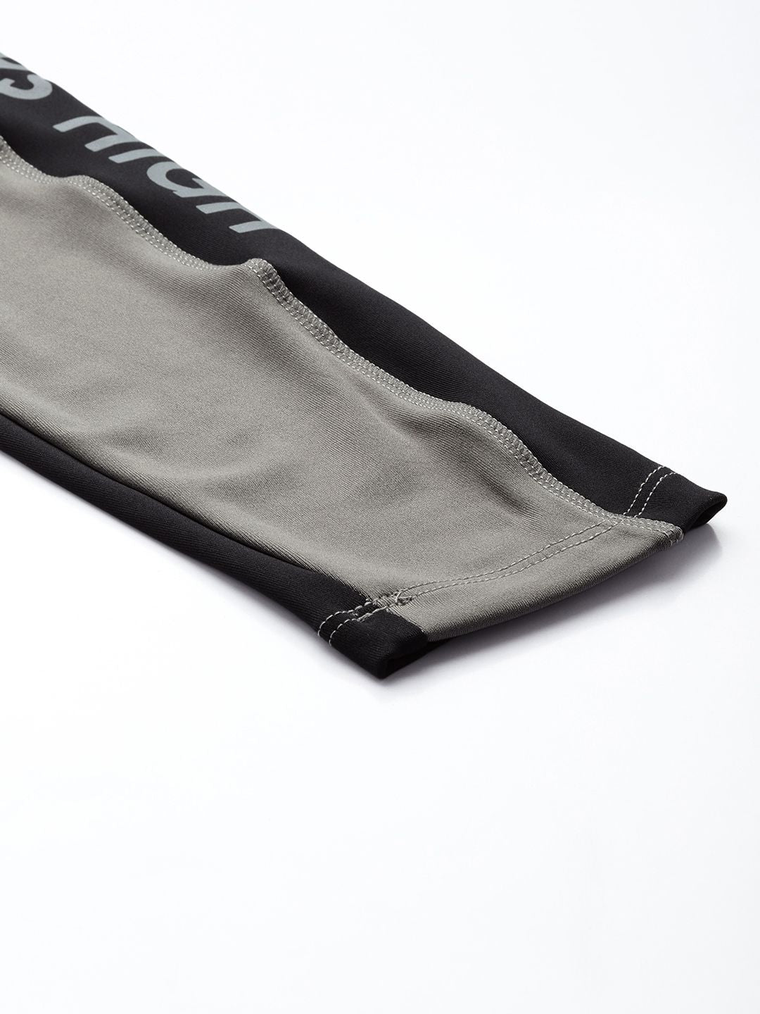 HRX by Hrithik Roshan Women Run On Cloudstrail Colorblocked Rapid Dry Running Tights