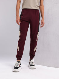 HRX by Hrithik Roshan Men Lifestyle Mid-Rise Colorblocked Casual Joggers