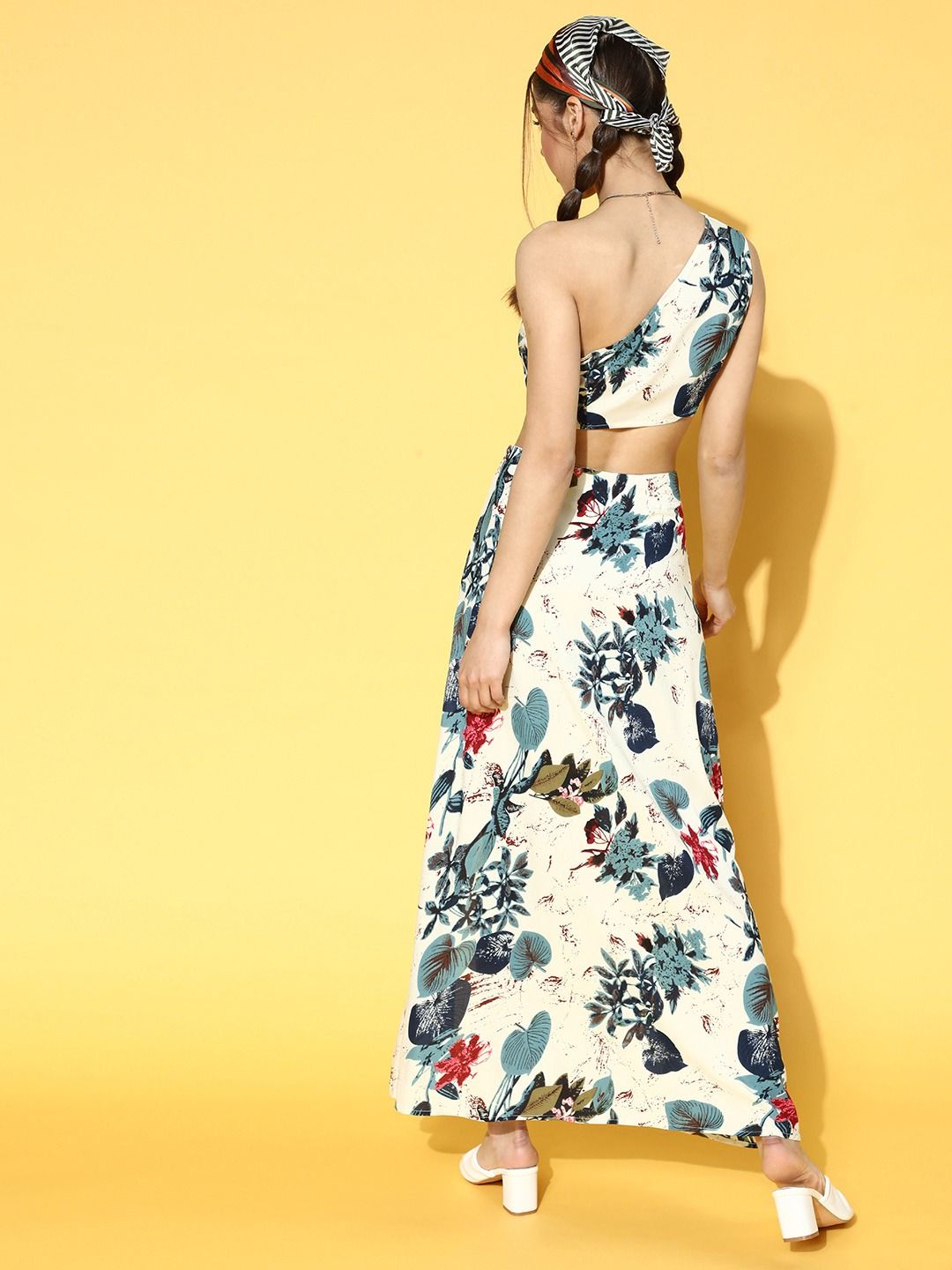 Berrylush Women White Tropical Print Co-Ord Set