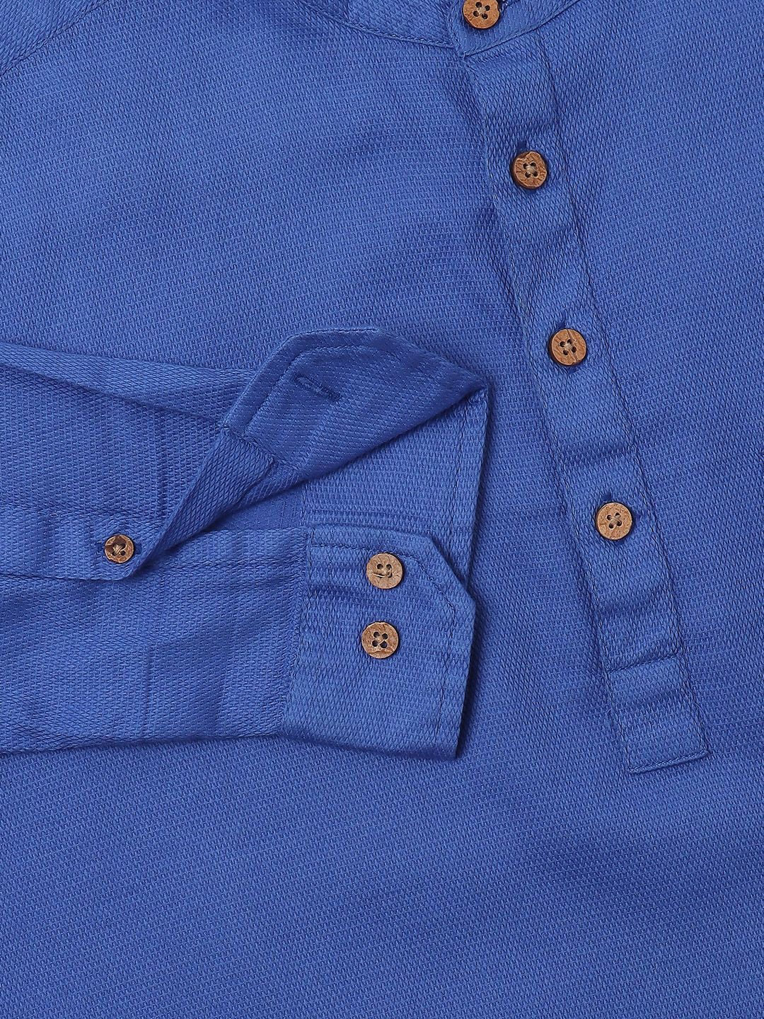 VASTRADO Men Thread Work Kurta