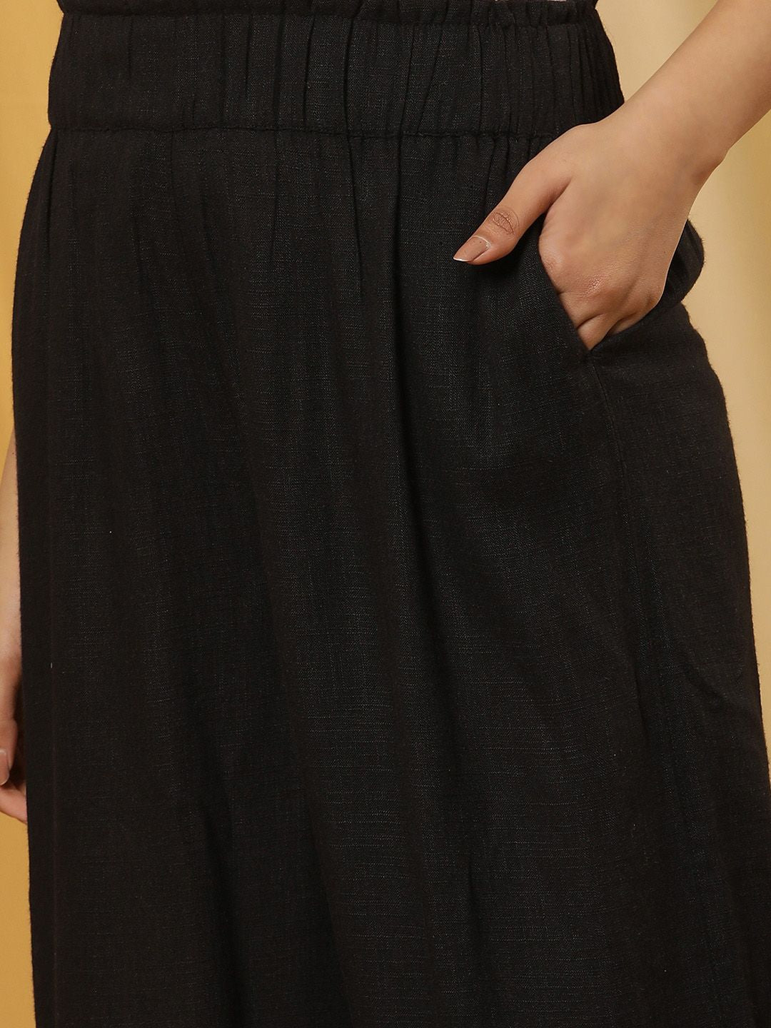 W Women Straight Fit Pleated Parallel Trousers