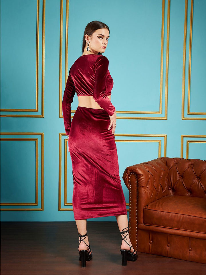 SASSAFRAS Maroon V-Neck Long Sleeves Cut Out Velvet Sheath Midi Dress