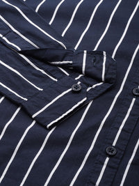 HIGHLANDER Men Navy Blue & White Slim Fit Striped Pure Cotton Casual Shirt