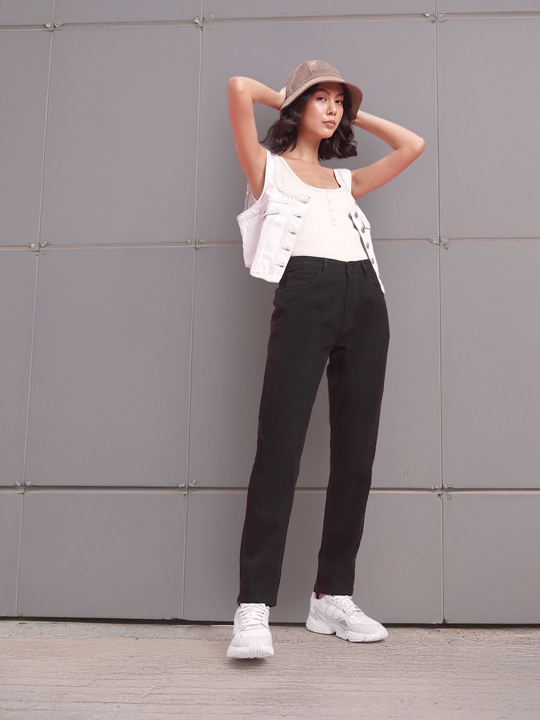 DressBerry Women Boyfriend Fit High-Rise Stretchable Jeans