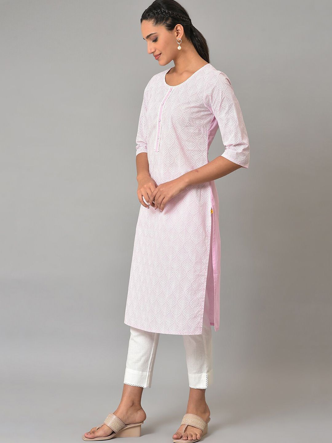 AURELIA Floral Embroidered Thread Work Pure Cotton Kurta