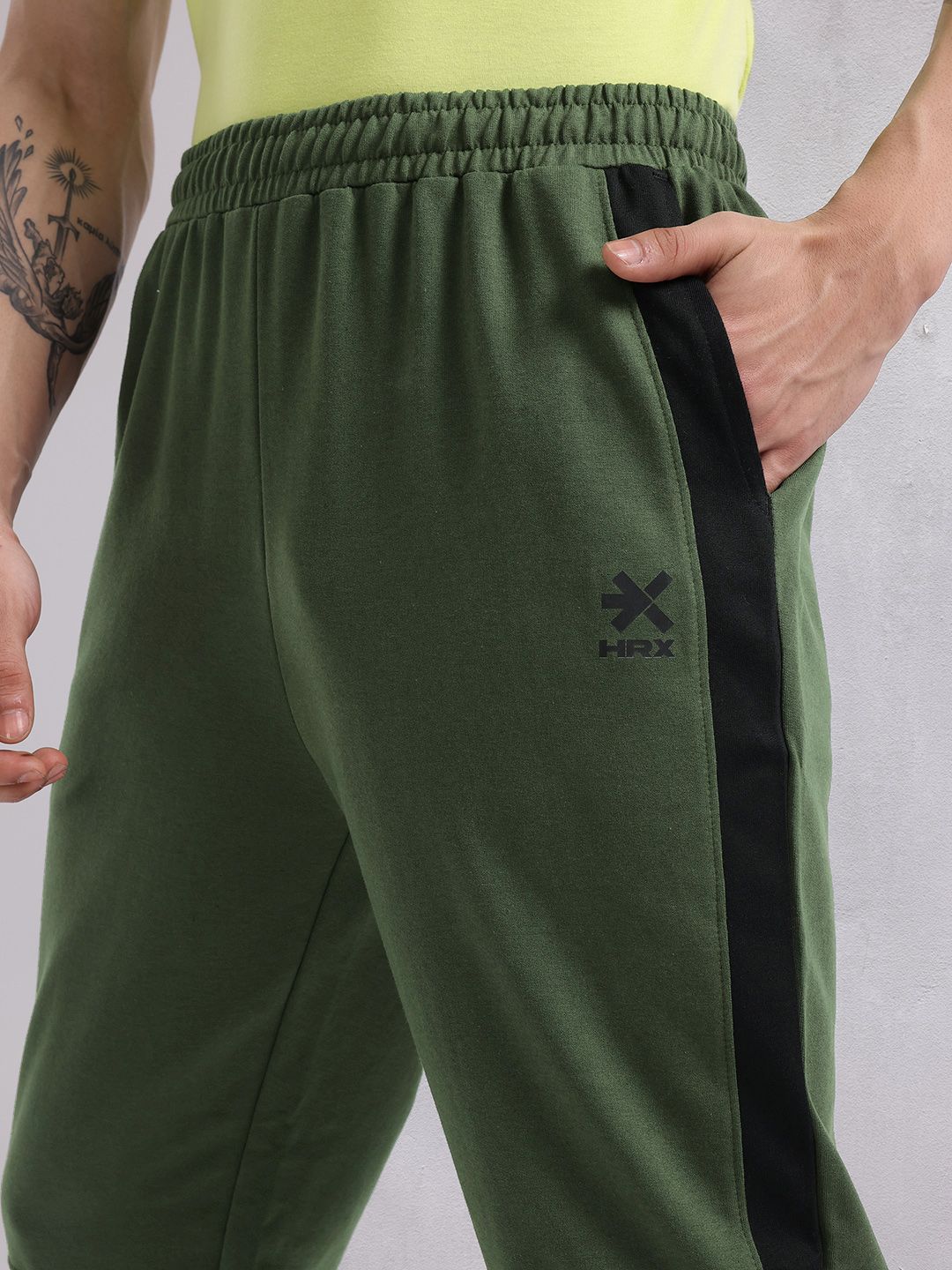 HRX by Hrithik Roshan Men Solid Joggers