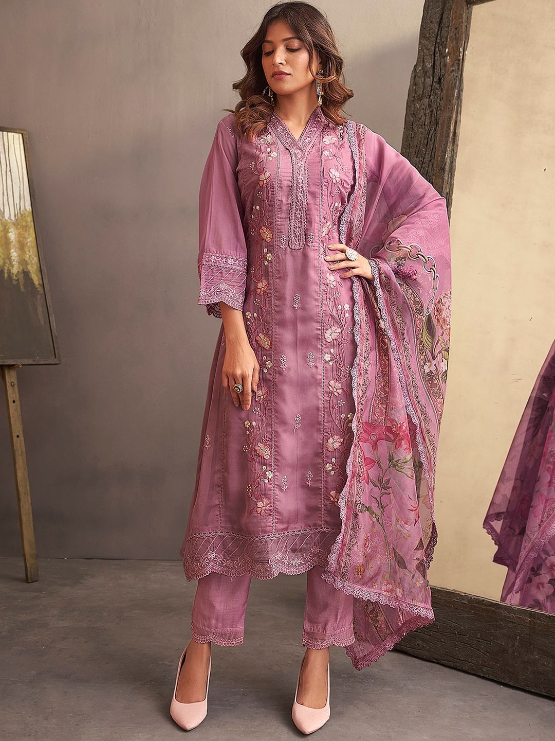 Indo Era Floral Embroidered Regular Thread Work Kurta With Trousers & Dupatta