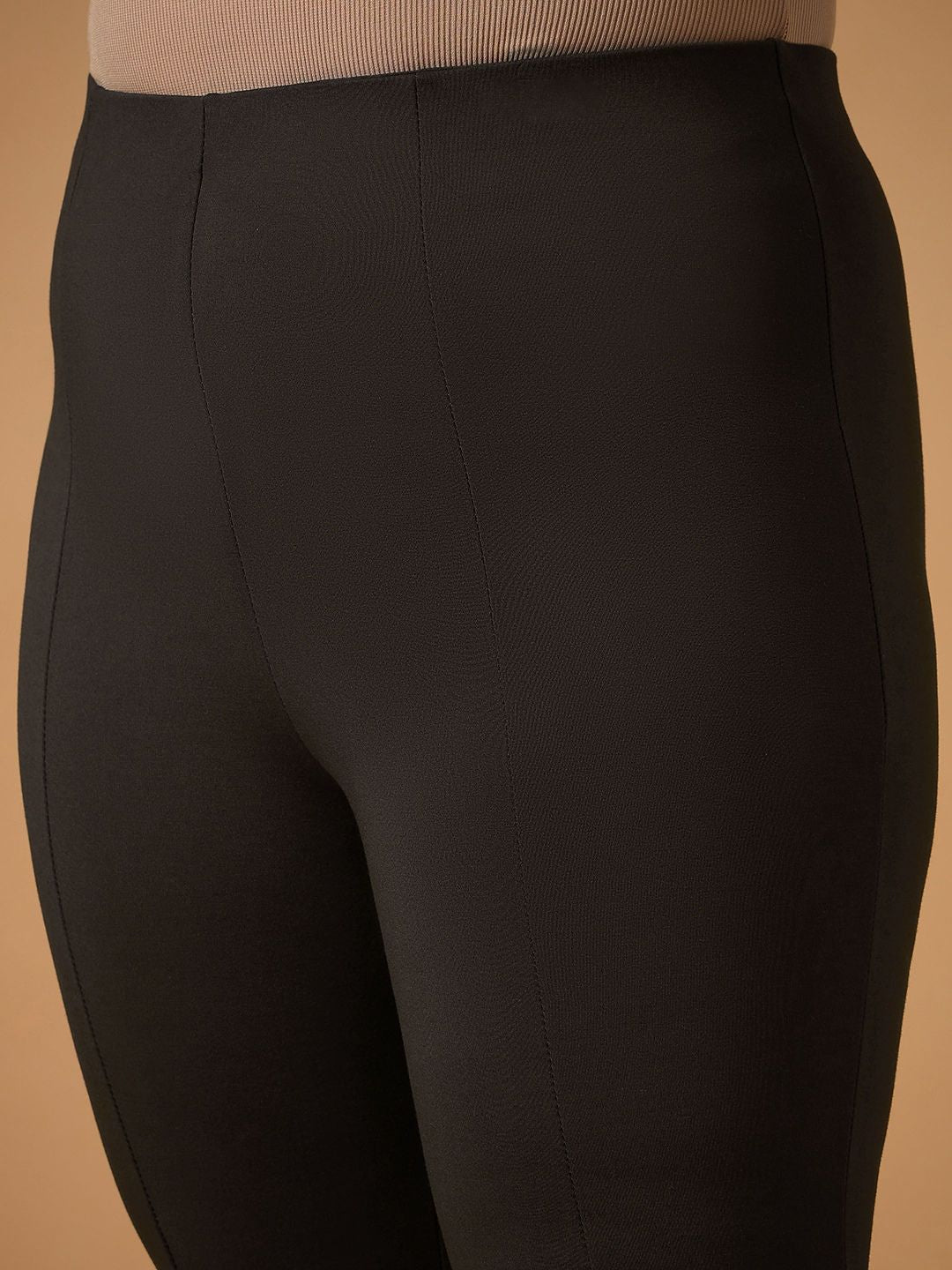 SASSAFRAS Curve Women Comfort Slim Fit High-Rise Trousers