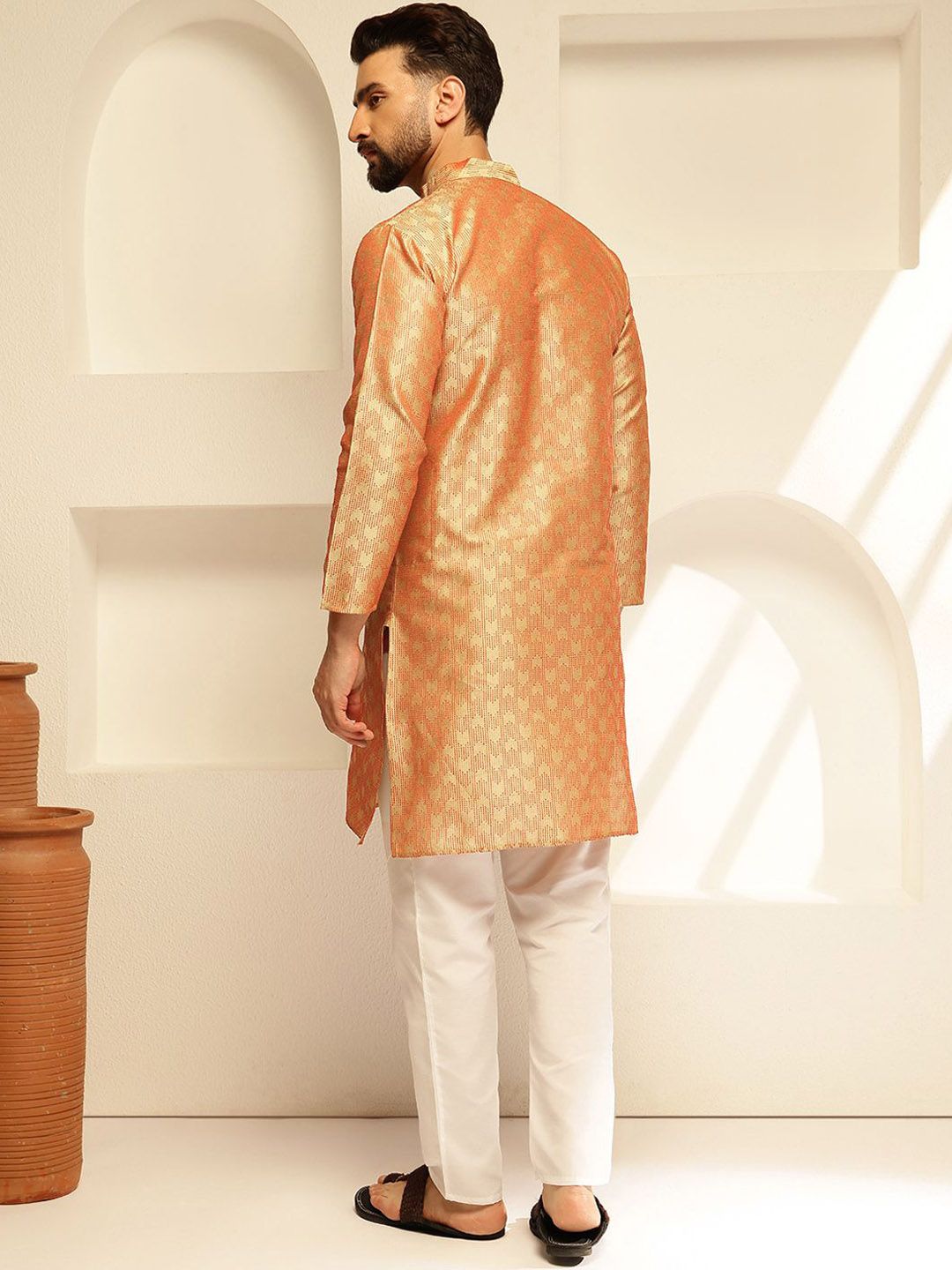 SOJANYA Woven Design Mandarin Collar Straight Kurta